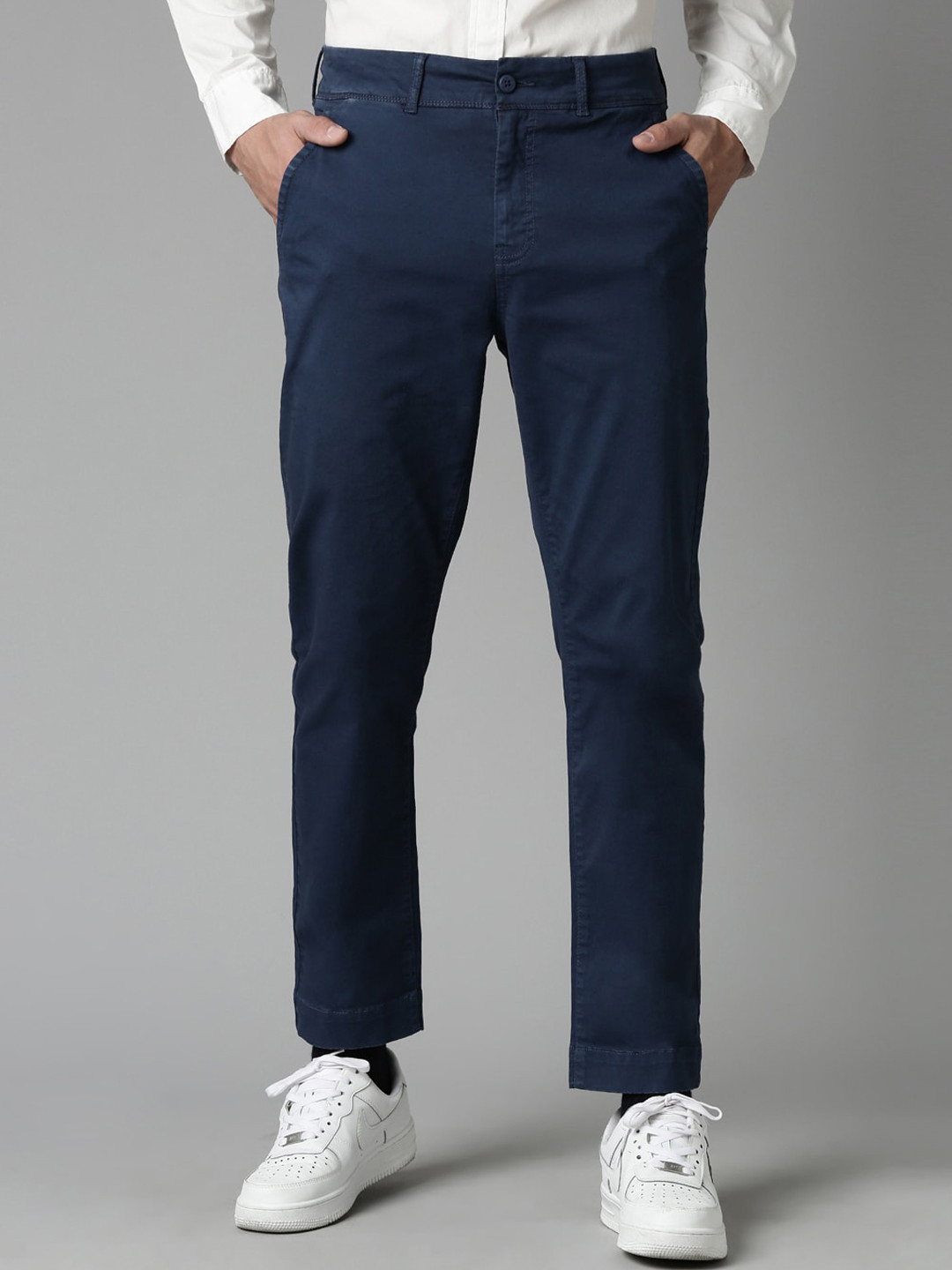 

Breakbounce Men Slim Fit Mid-Rise Trousers, Navy blue
