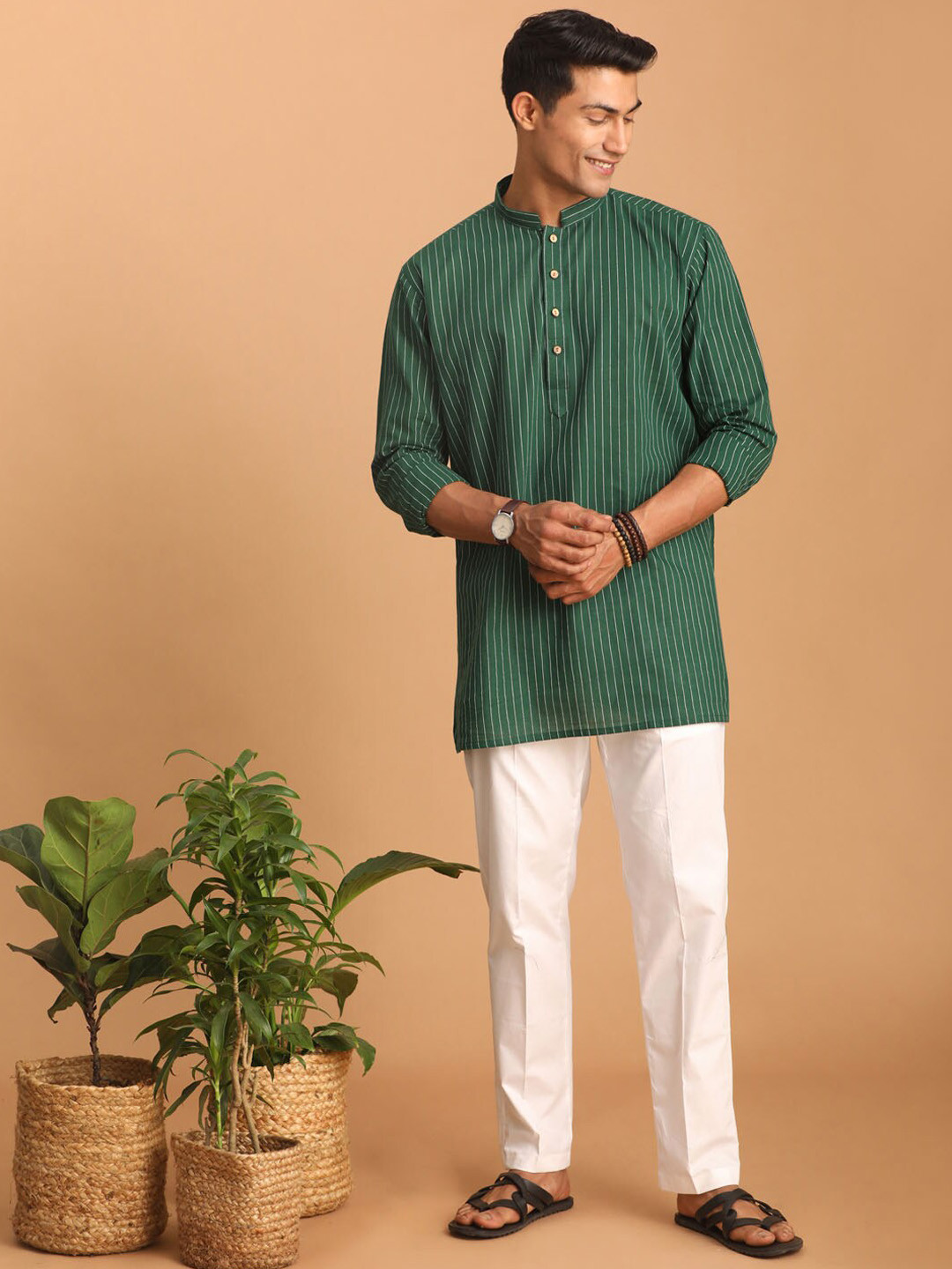 

VASTRAMAY Striped Mandarin Collar Pure Cotton Sustainable Kurta With Trousers, Green