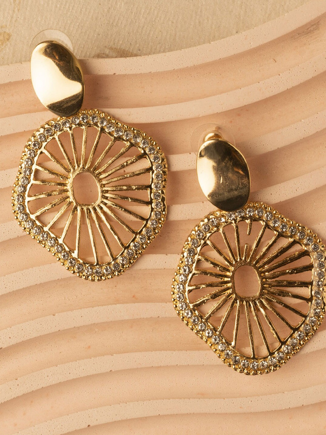 

Jewelz Pack Of 2 Gold-Plated Layered Chain With Earrings