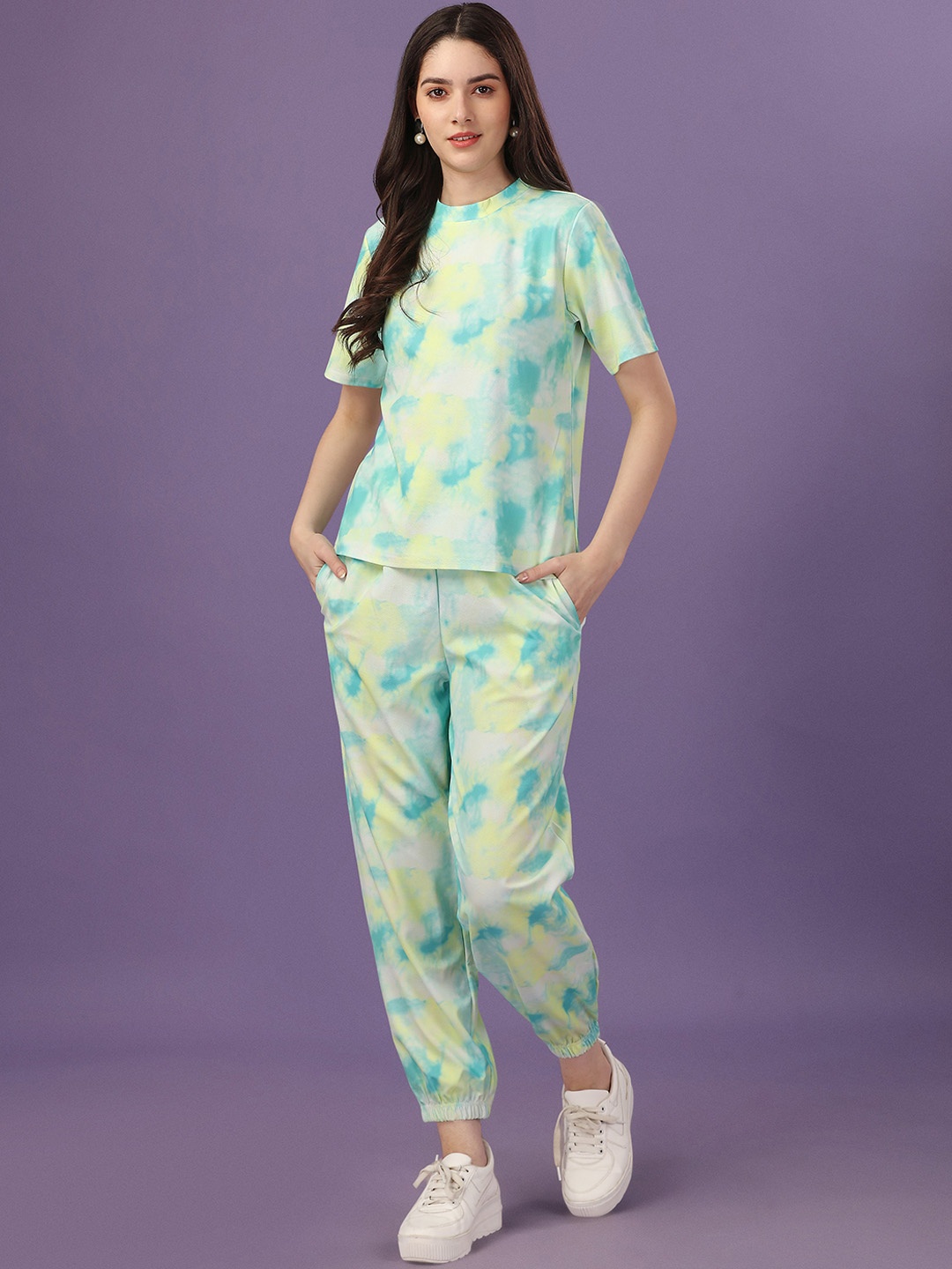

Ekta Textiles Tie & Dye Printed Top & Jogger Co-Ords, White