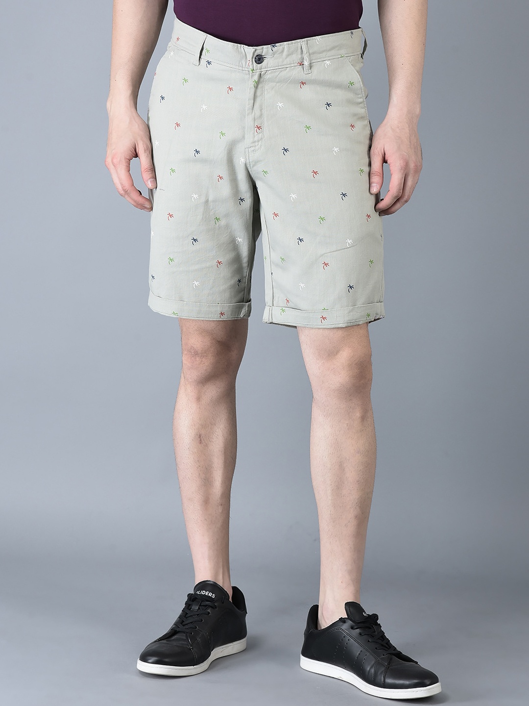 

CANOE Men Printed Regular Fit Pure Cotton Chino Shorts, Green