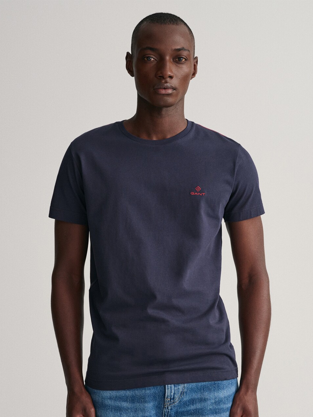 

GANT Contrast Logo Pure Cotton T-shirt, Blue
