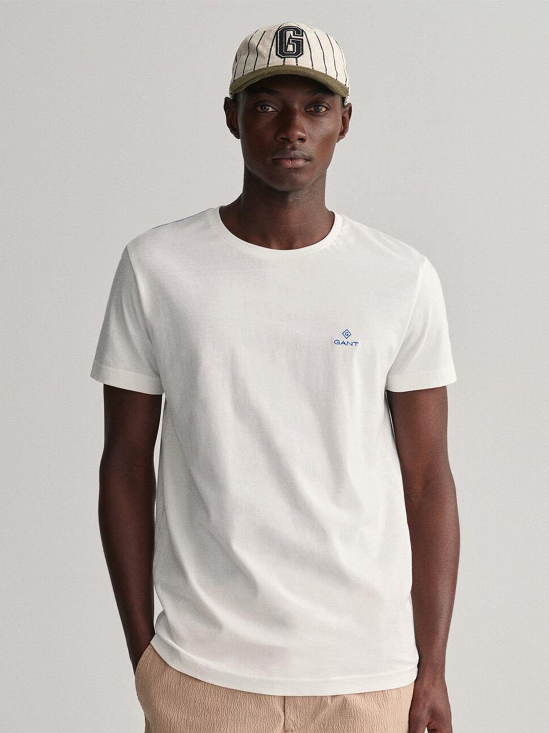 

GANT Contrast Logo Pure Cotton T-shirt, White