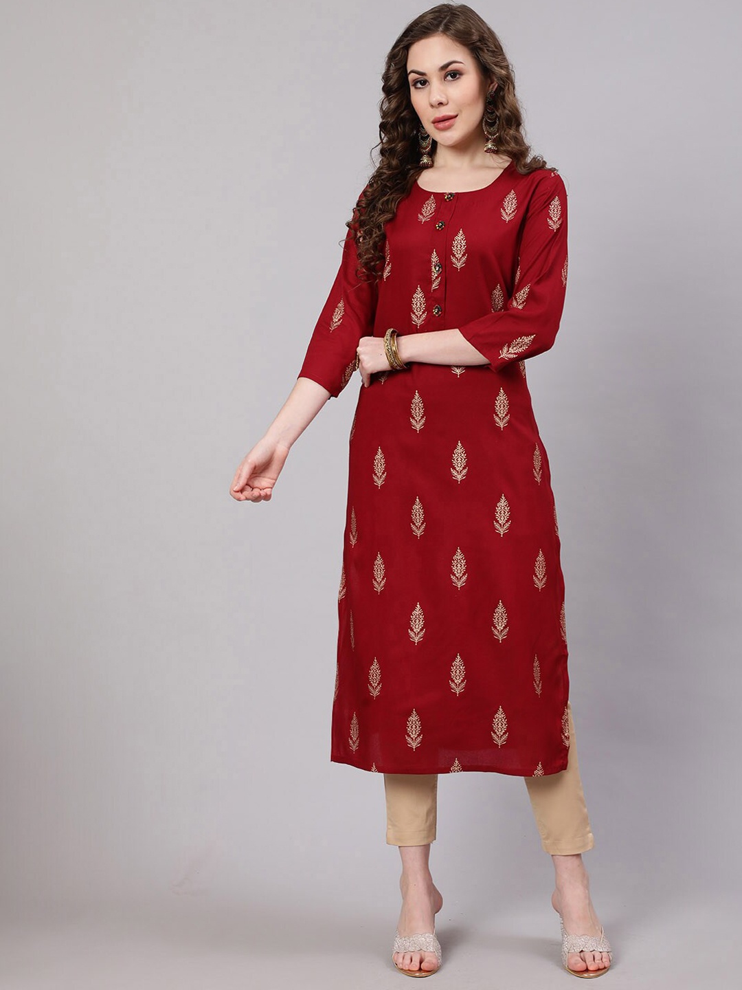 

Spera Ethnic Motifs Foil Printed Straight Kurta, Maroon