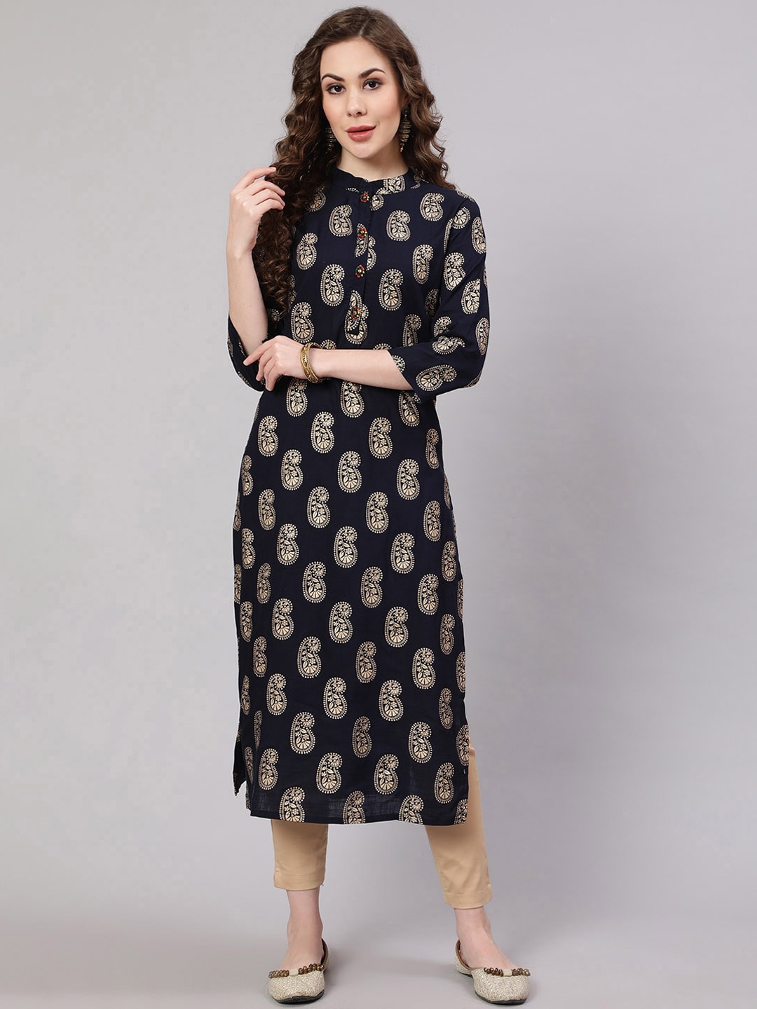 

Spera Mandarin Collar Ethnic Motifs Printed Foil Print Straight Kurta, Navy blue