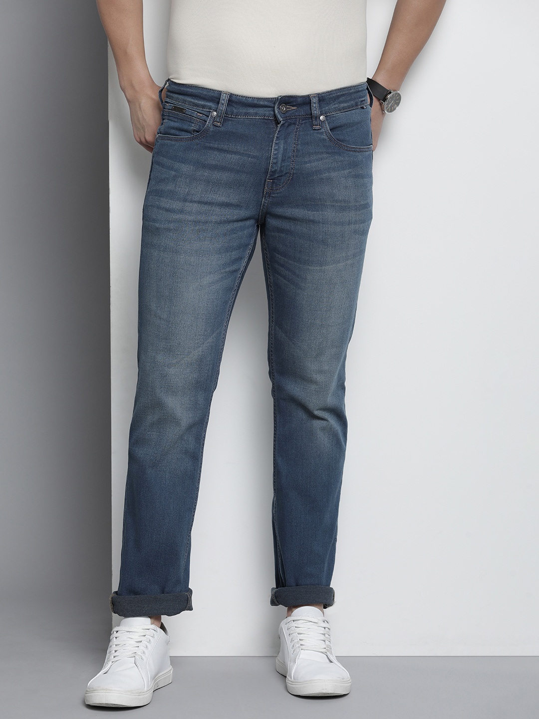 

Nautica Men Straight Fit Low-Rise Heavy Fade Stretchable Jeans, Blue