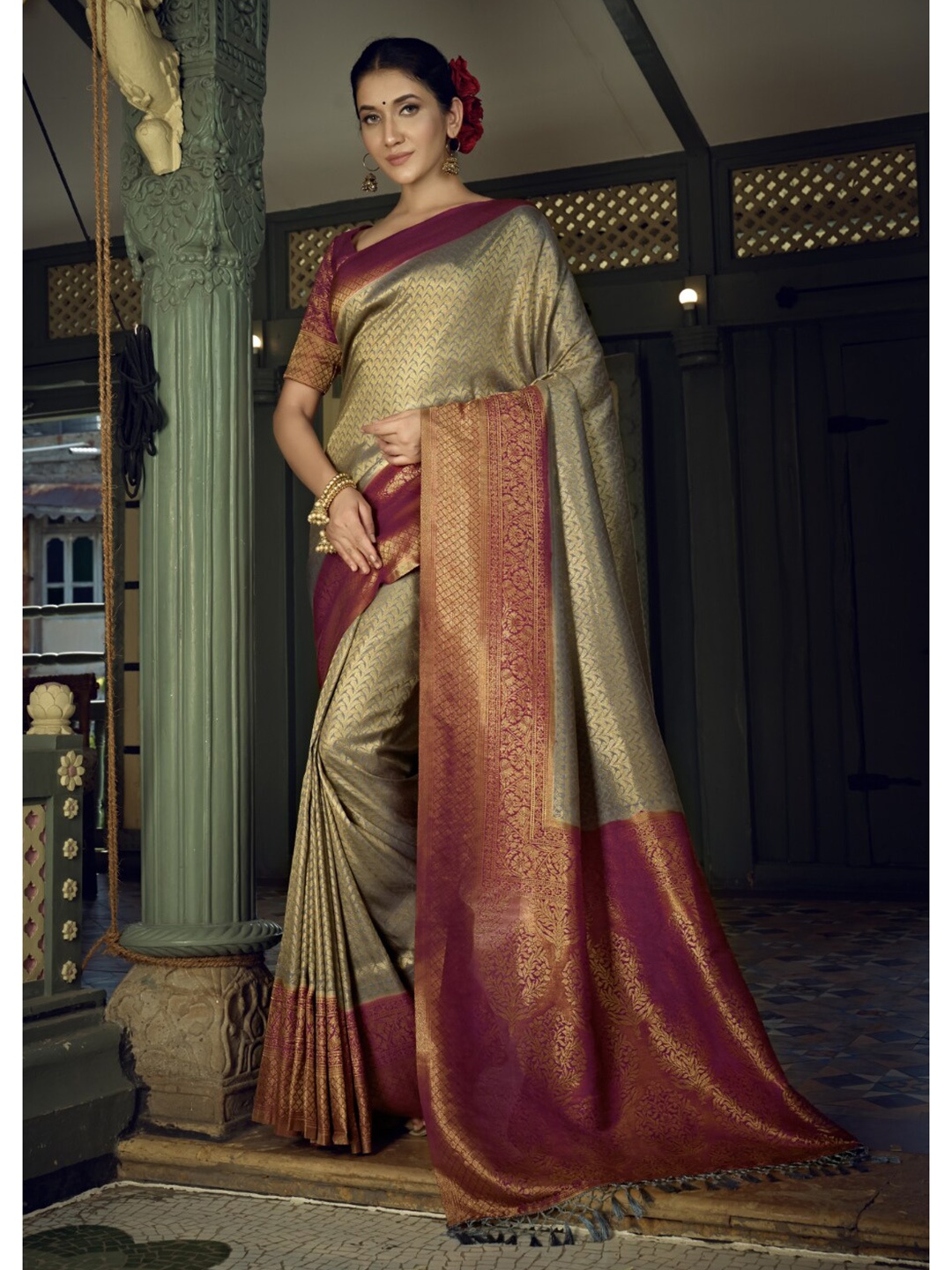 

Vardha Ethnic Woven Design Zari Kanjeevaram Saree, Grey