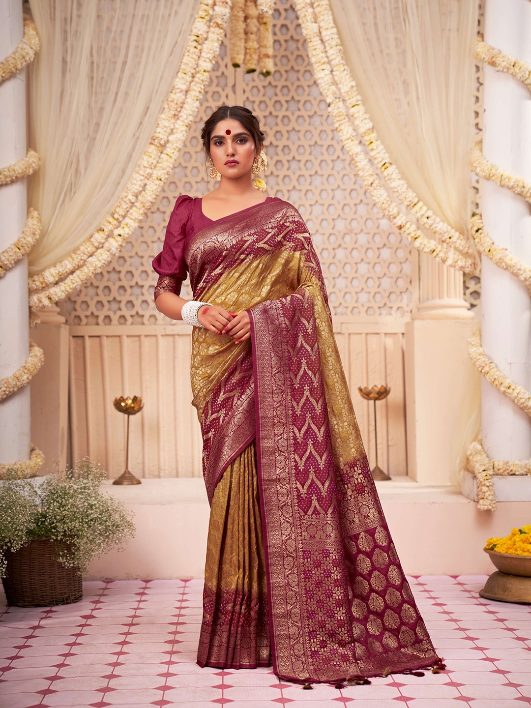 

Vardha Foral Woven Design Zari Saree, Maroon