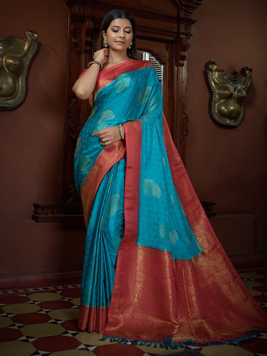 

Vardha Ethnic Motifs Woven Design Zari Satin Banarasi Saree, Blue
