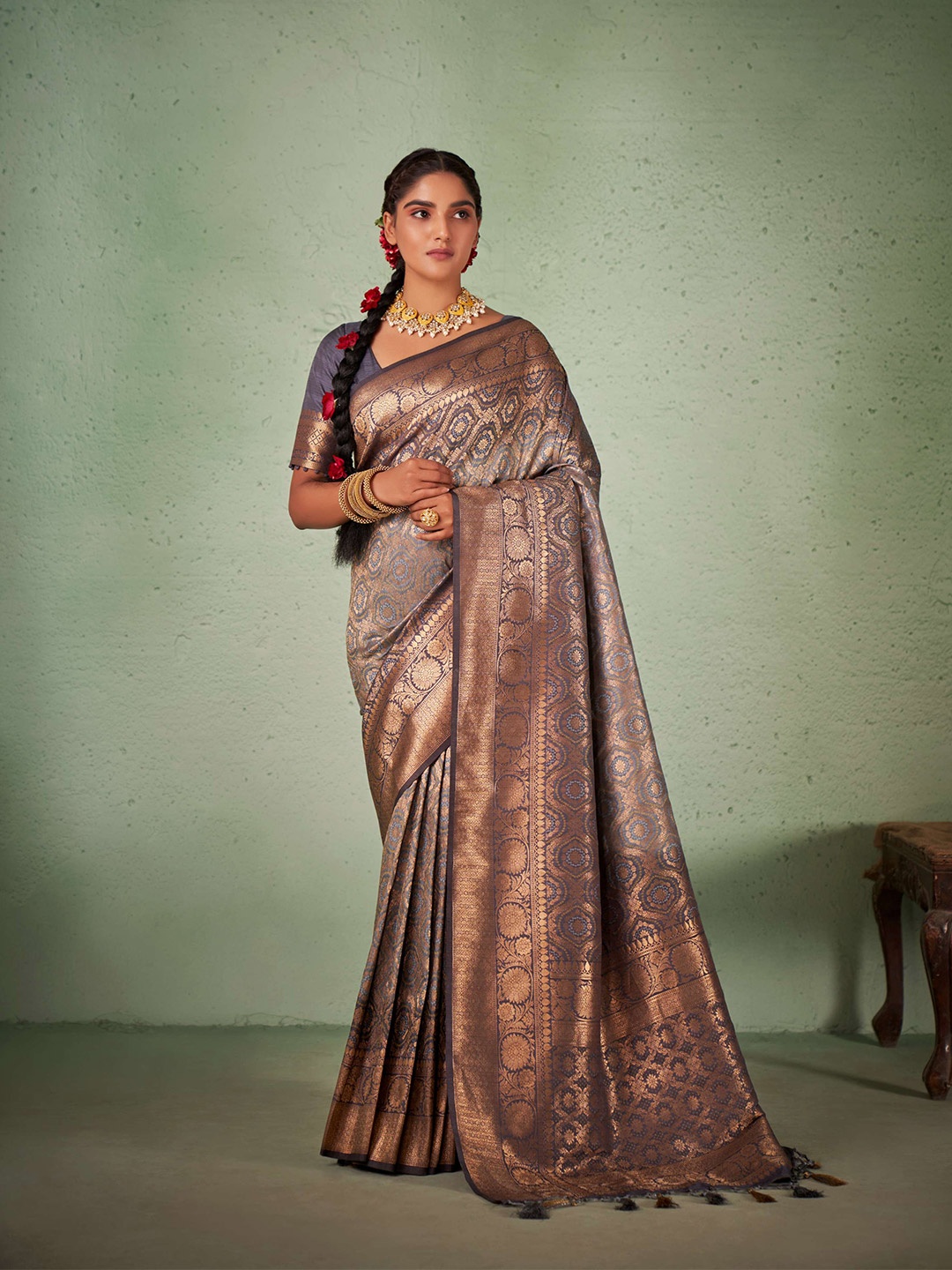 

Vardha Ethnic Motif Zari Silk Blend Saree With Tassel, Grey