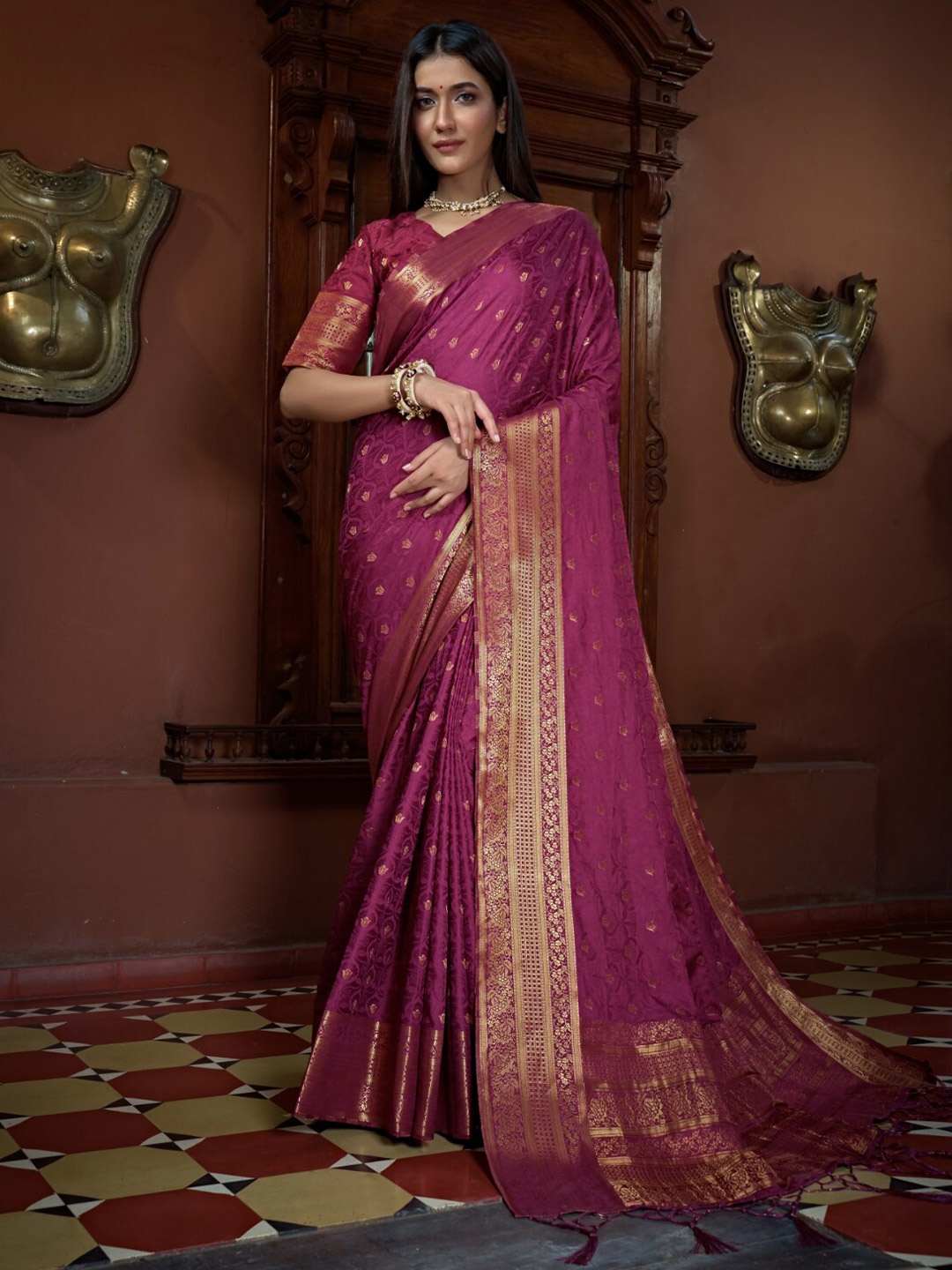 

Vardha Ethnic Motifs Woven Design Zari Banarasi Saree, Purple