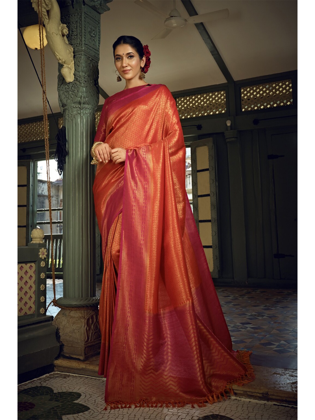 

Vardha Ethnic Woven Design Zari Kanjeevaram Saree, Red