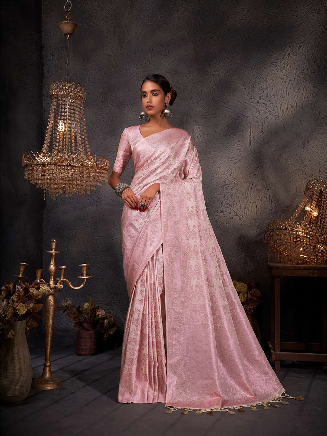 

Vardha Floral Woven Design Zari Kanjeevaram Saree, Off white