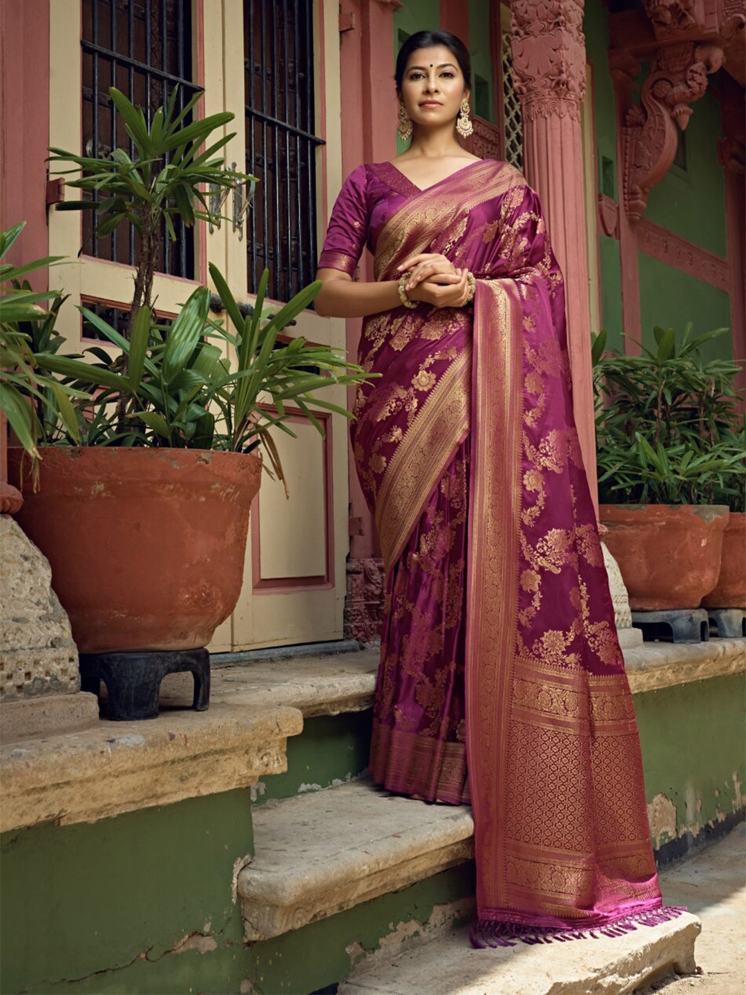 

Vardha Ethnic Motifs Woven Design Zari Satin Banarasi Saree, Purple