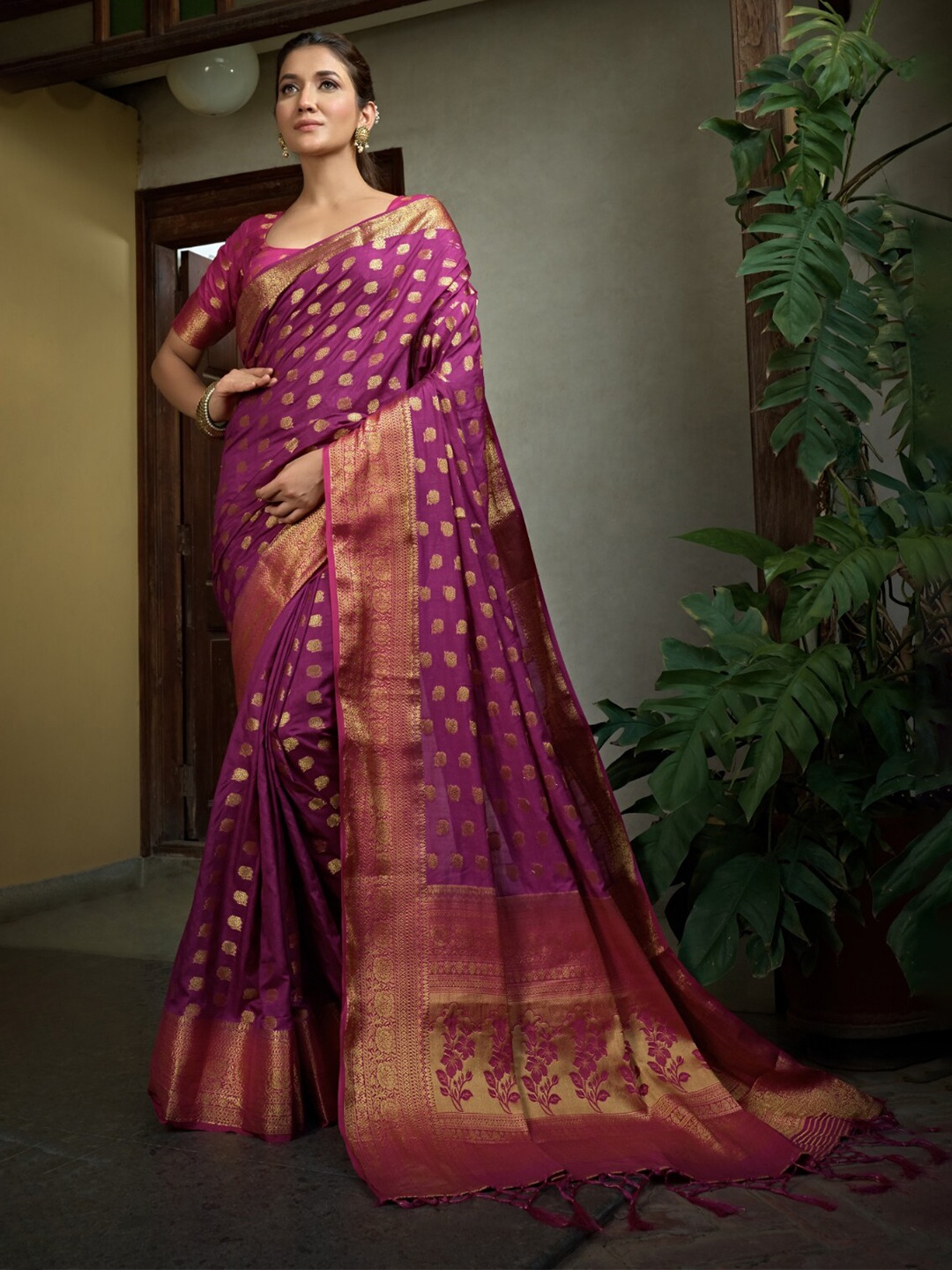 

Vardha Ethnic Motifs Woven Design Zari Banarasi Saree, Purple