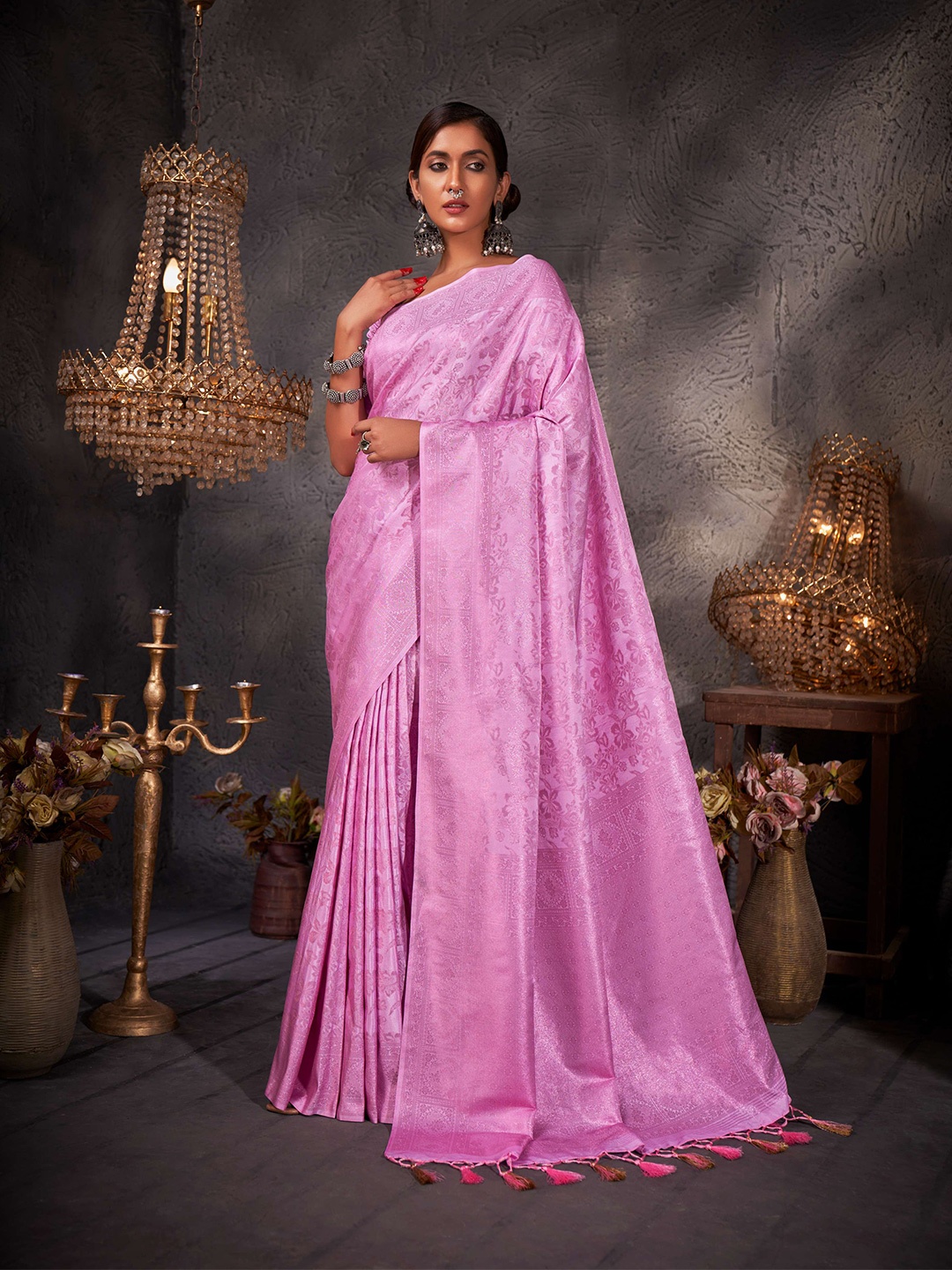 

Vardha Floral Woven Design Zari Kanjeevaram Saree, Pink