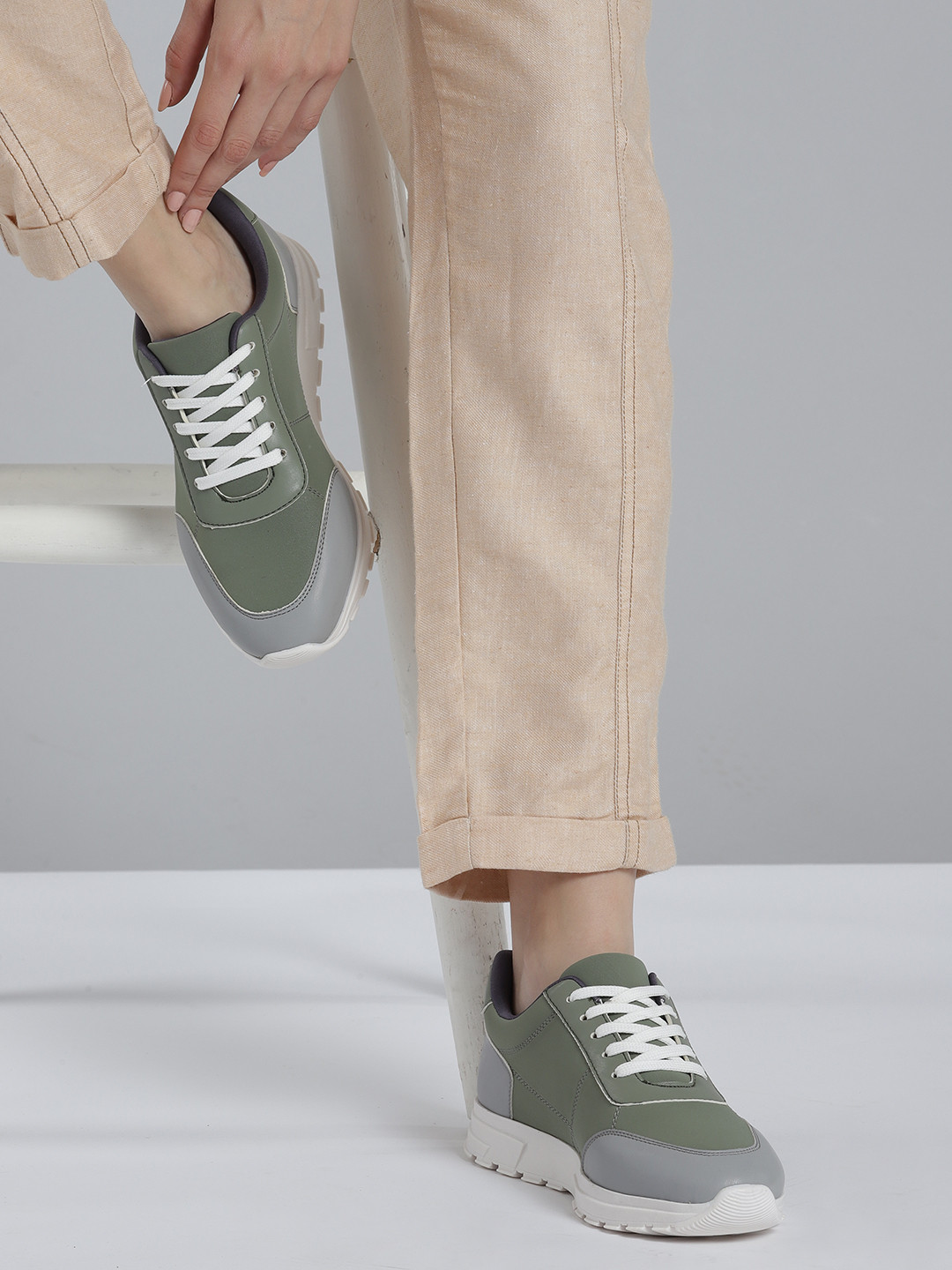 

Roadster Women Colourblocked Everyday Sneakers, Olive