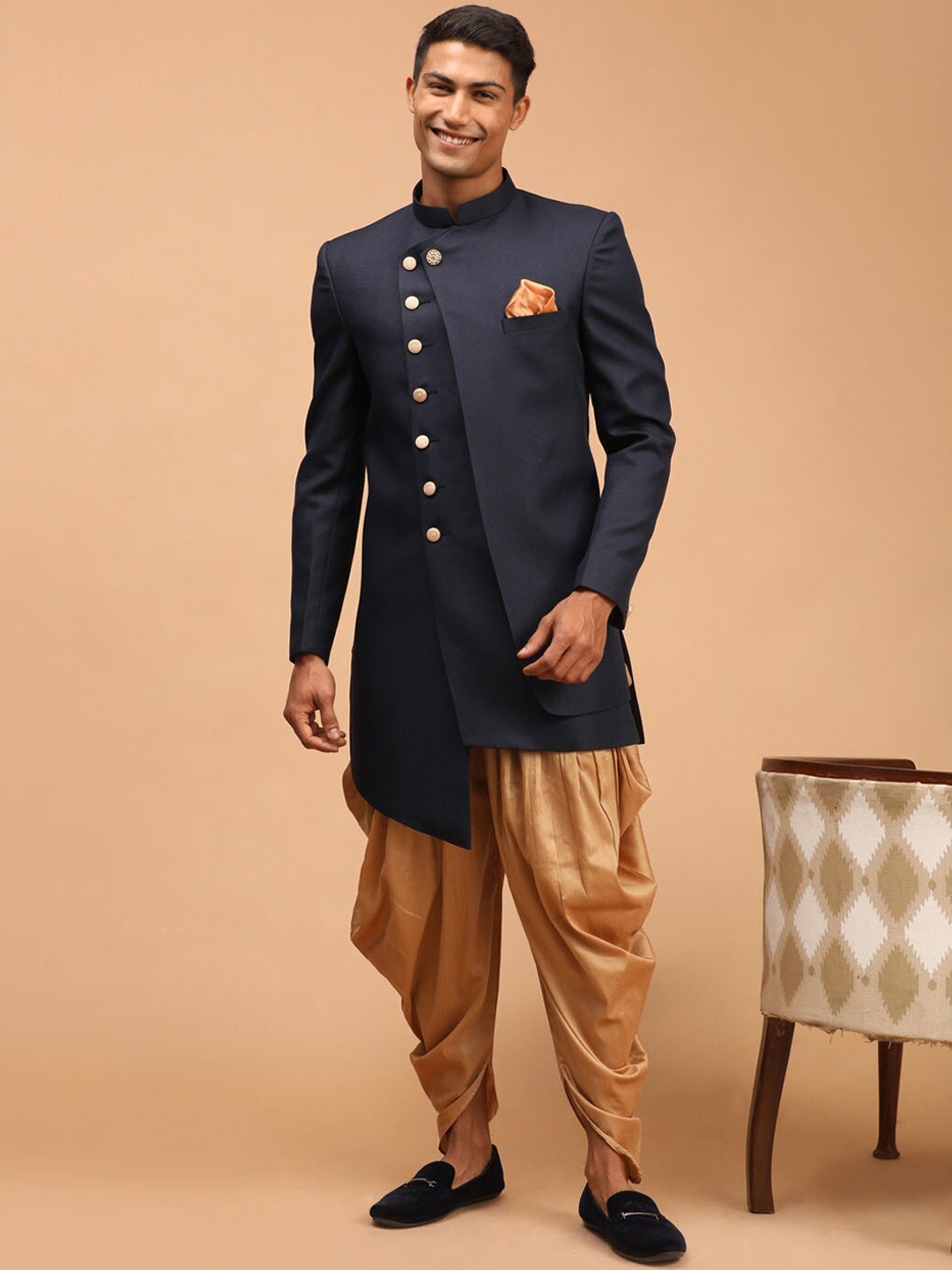 

VASTRAMAY Angrakha Slim Fit Sherwani Set, Navy blue