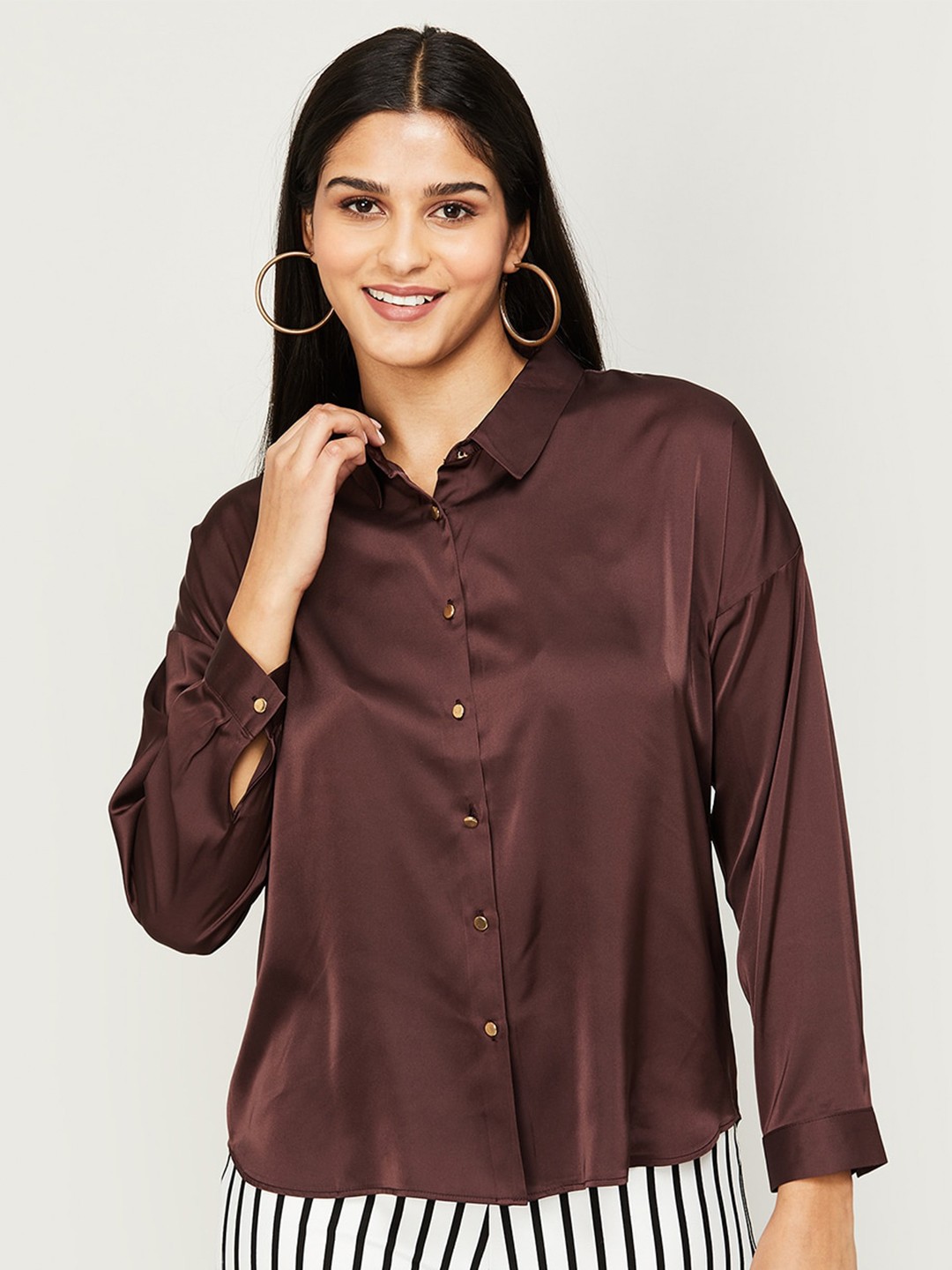 

CODE by Lifestyle Long Cuffed Sleeves Shirt Style Top, Brown