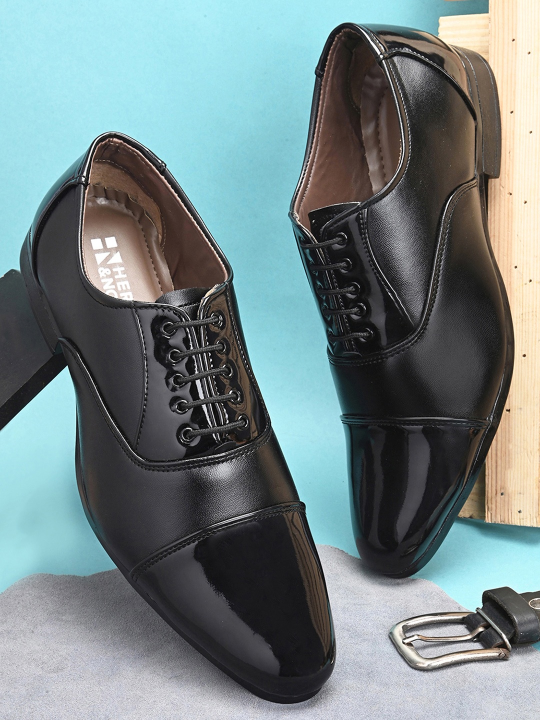 

HERE&NOW Men Textured Formal Oxfords, Black