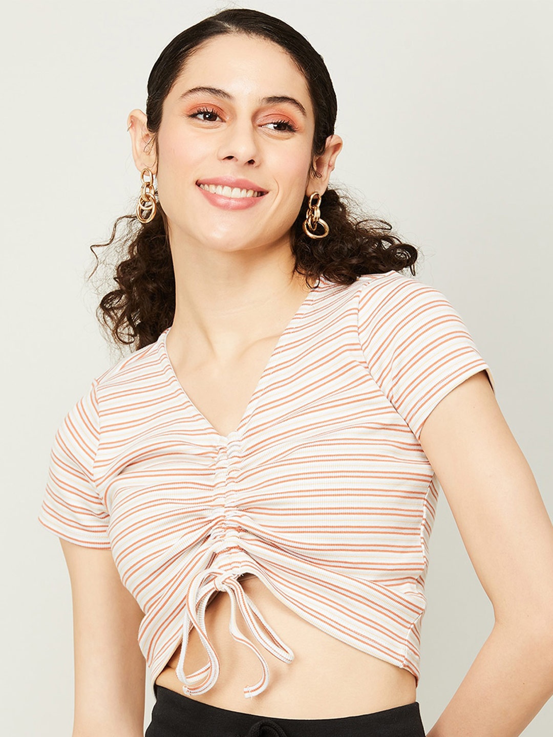 

Ginger by Lifestyle Horizontal Striped Tie-Ups V-Neck Crop Top, Brown