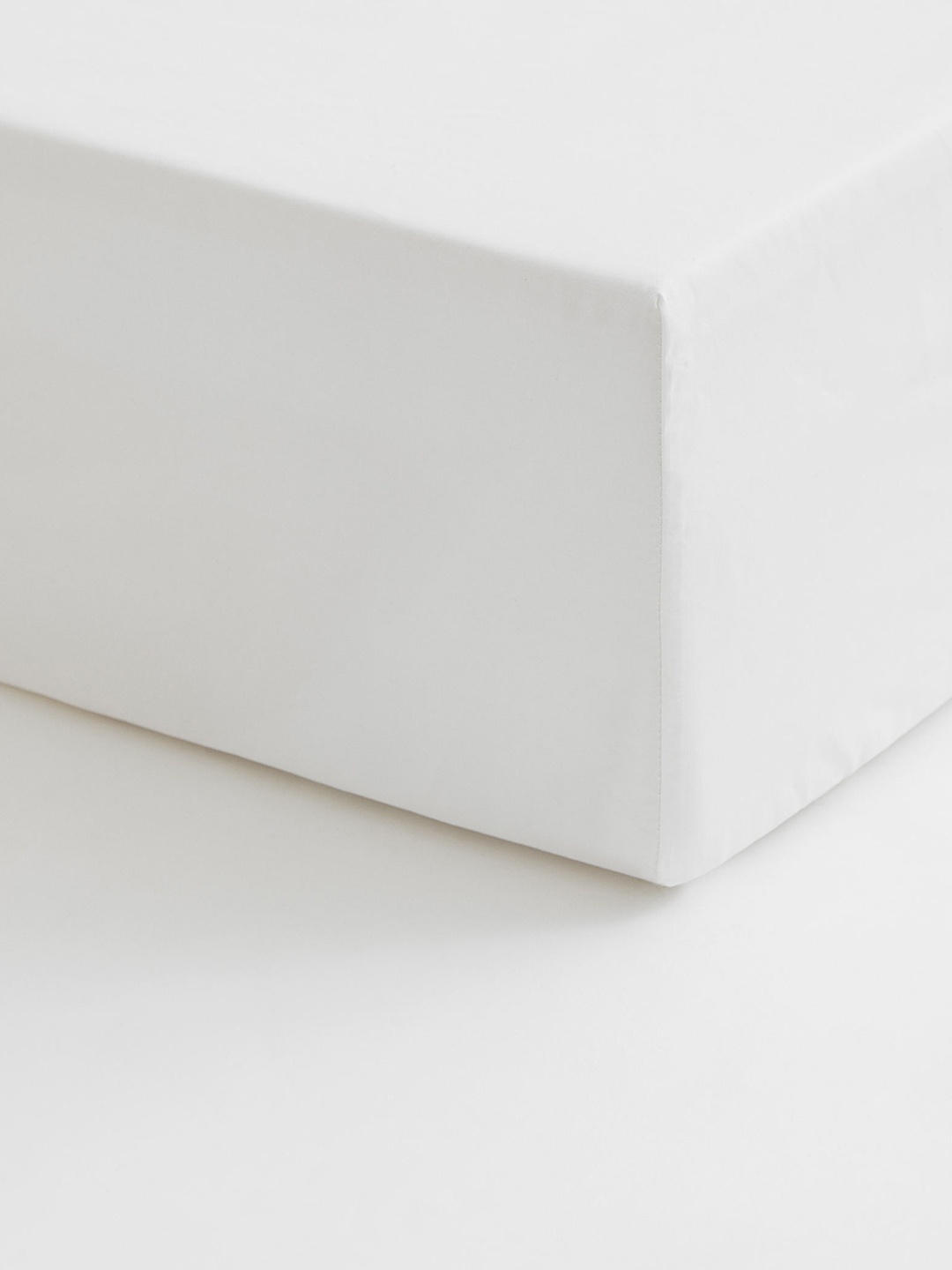 

H&M White Pure-Cotton Peracle Fitted Sheet