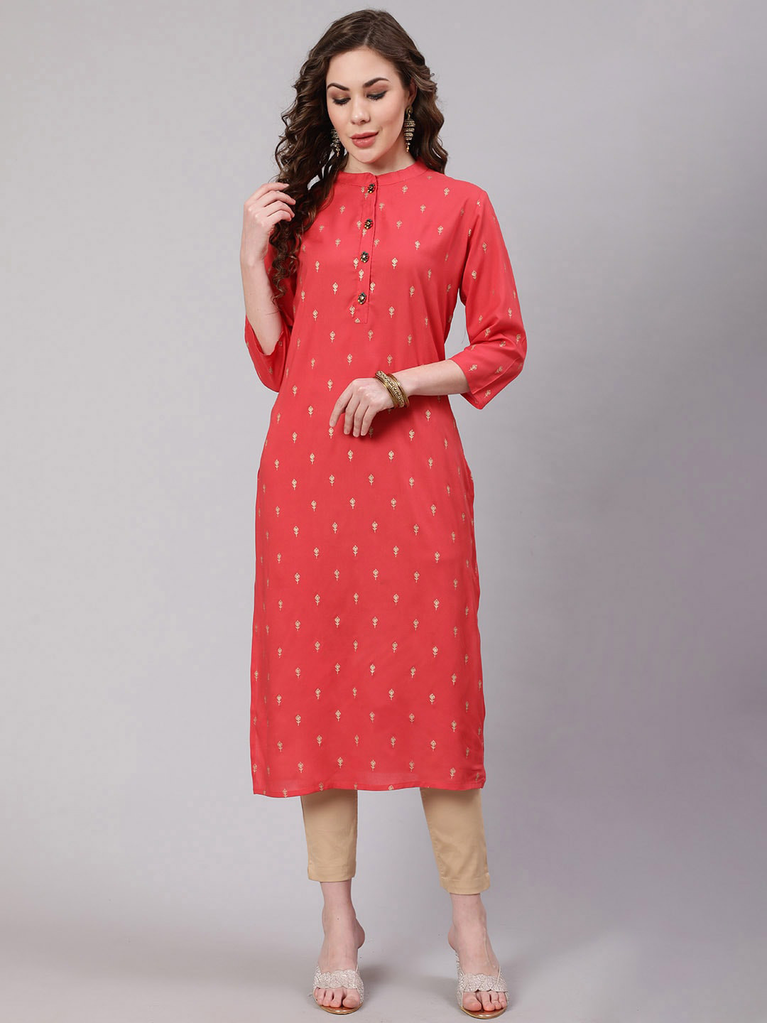 

Pankvi Ethnic Motif Printed Foil Print Band Collar Straight Kurta, Red