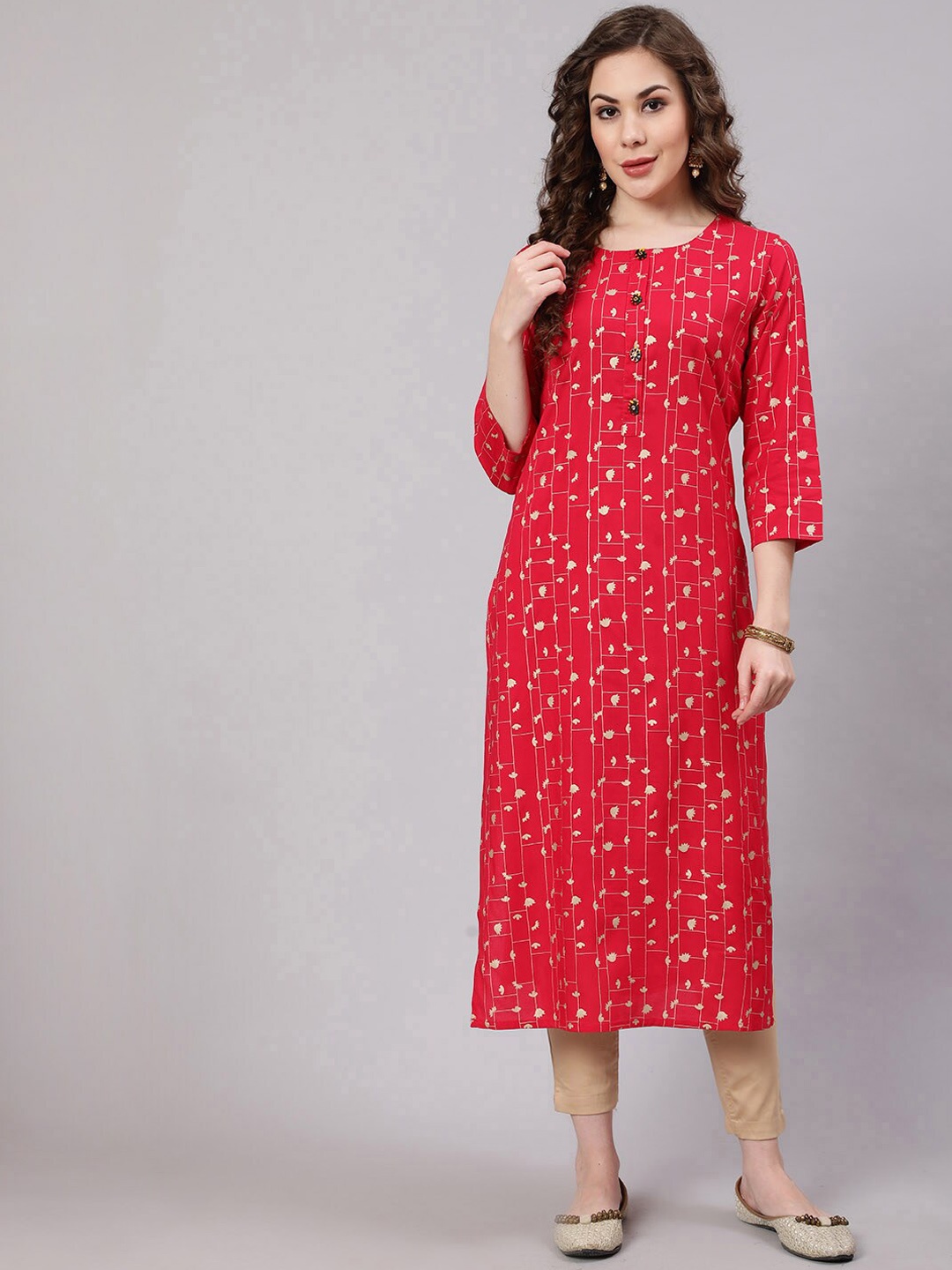 

Pankvi Ethnic Motifs Foil Printed Straight Kurta, Red