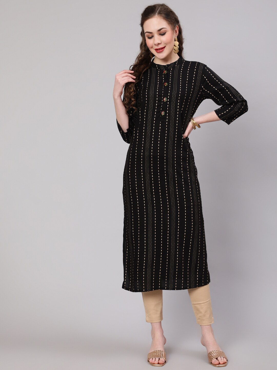 

Pankvi Foil Striped Mandarin Collar Kurta, Black