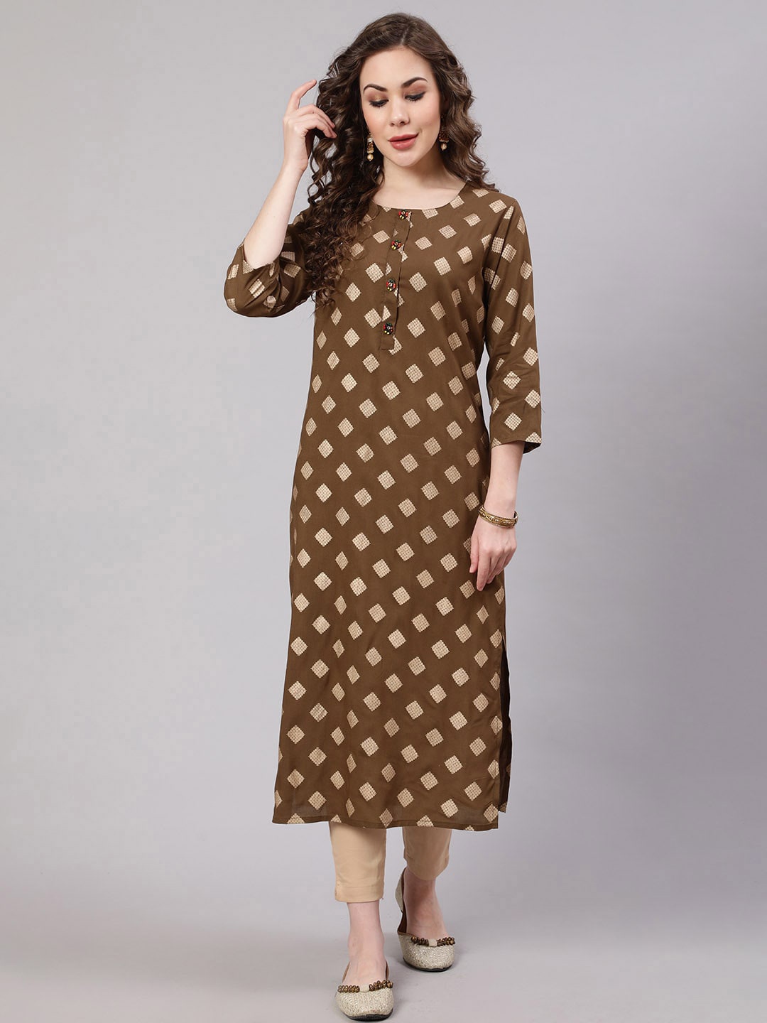 

Pankvi Ethnic Motif Printed Foil Print Straight Kurta, Olive