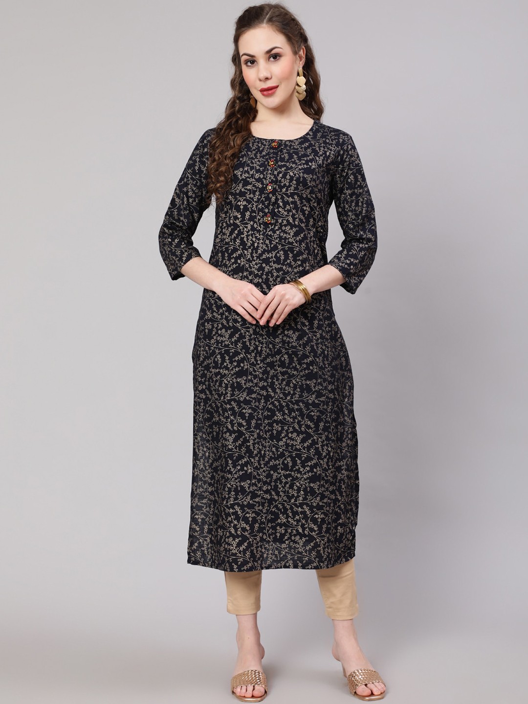 

Pankvi Floral Foil Printed Straight Kurta, Navy blue
