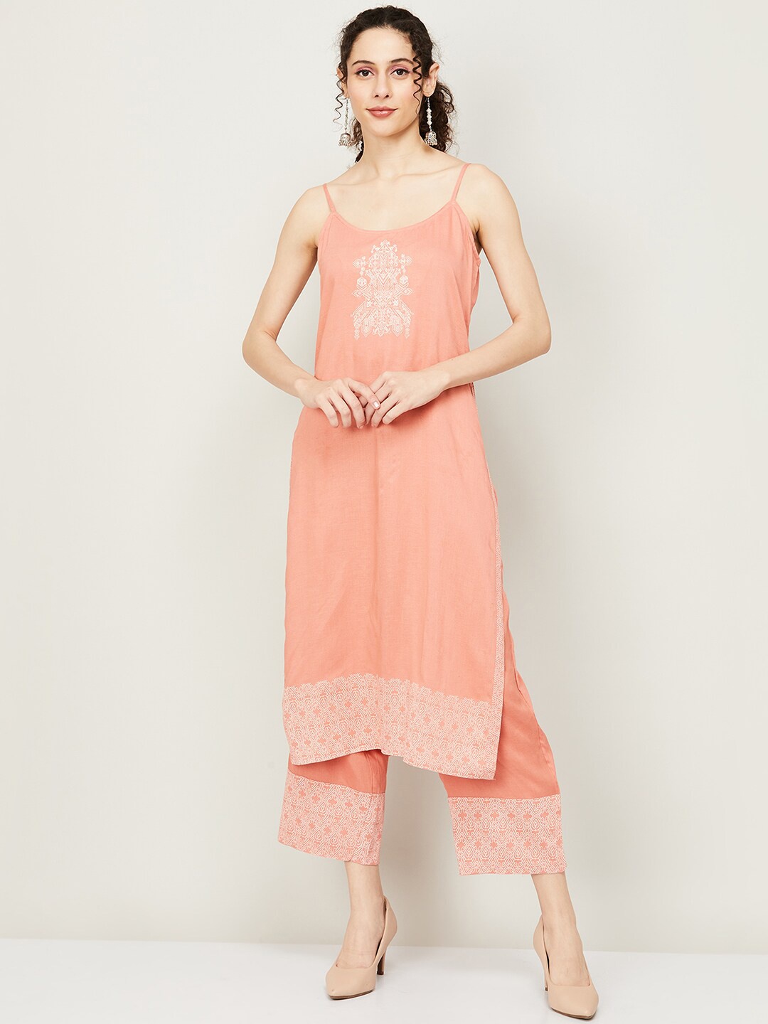 

Melange by Lifestyle Ethnic Motifs Printed Kurta with Palazzos, Peach