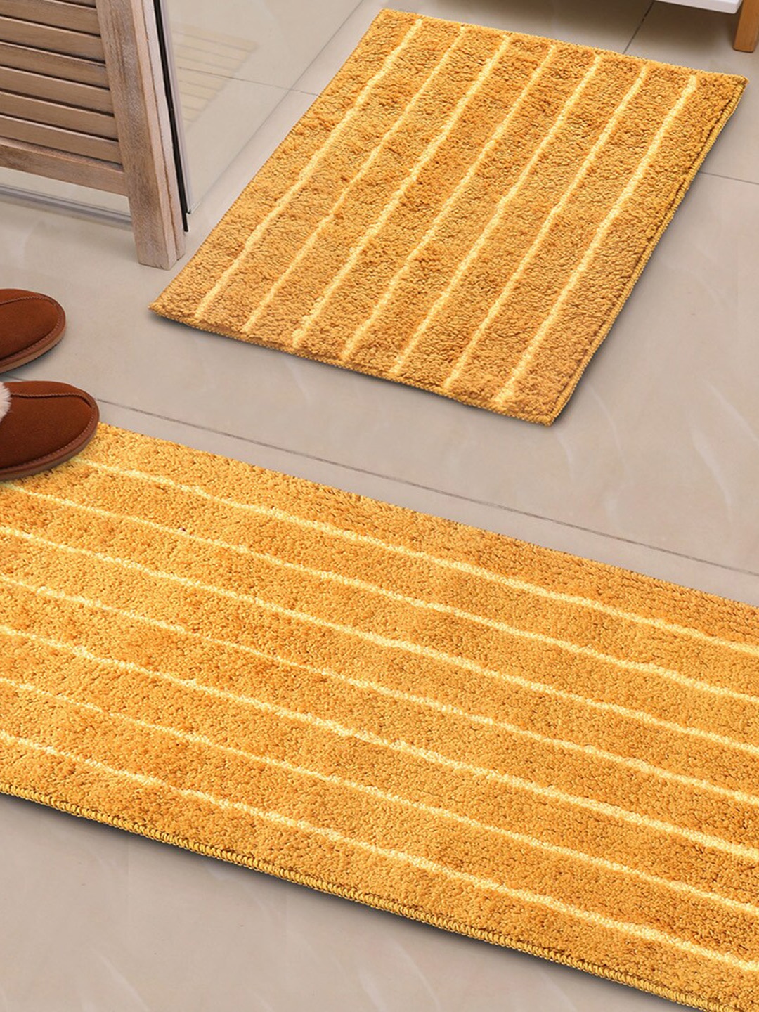 

Saral Home CHAMPS 2-Pcs Striped Gold-Toned Rectangular Anti-Skid Runner & Bathmat