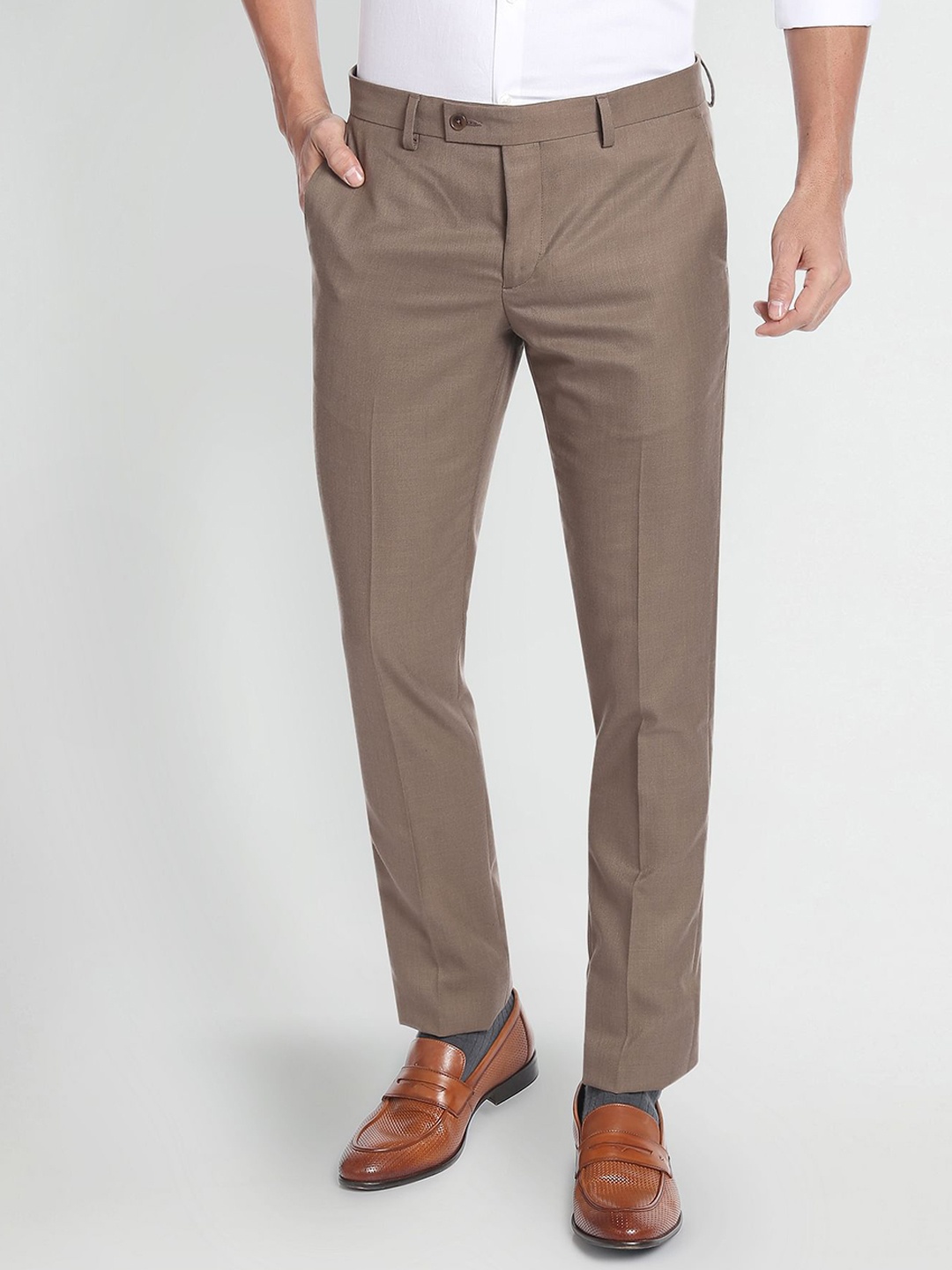 

Arrow Men Mid-Rise Flat-Front Plain Formal Trousers, Brown