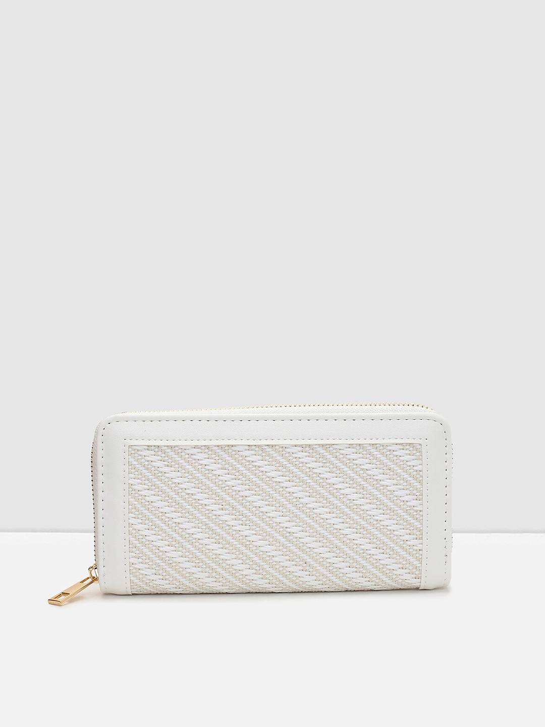 

max Women Textured PU Zip Around Wallet, Off white