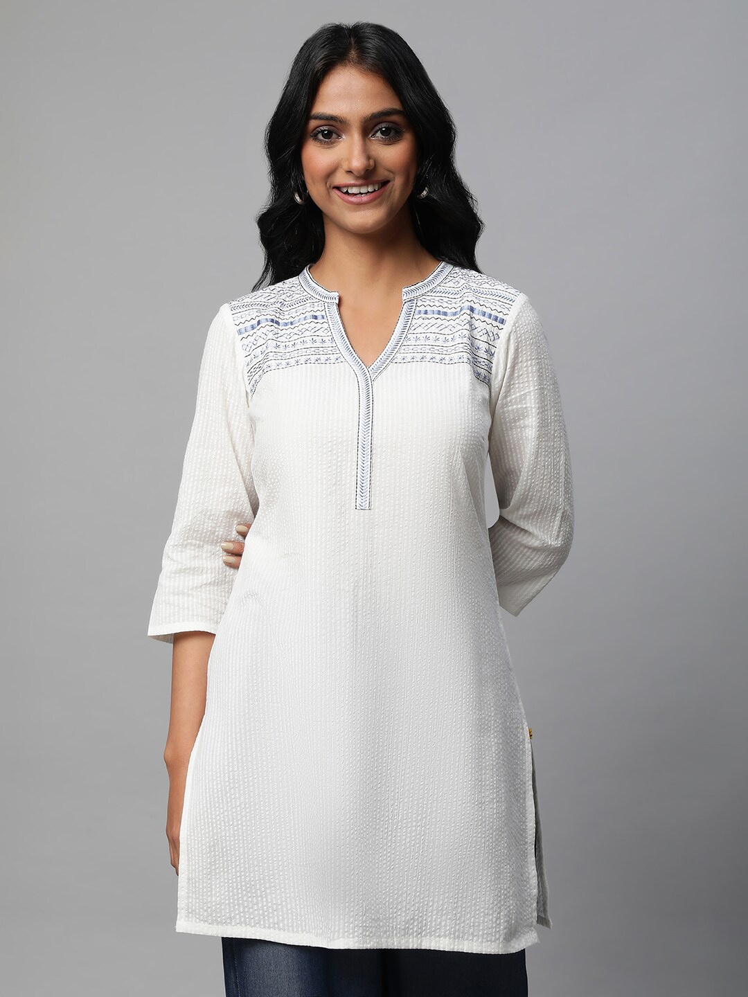 

AURELIA Striped Band Collar Thread Work Kurti, White