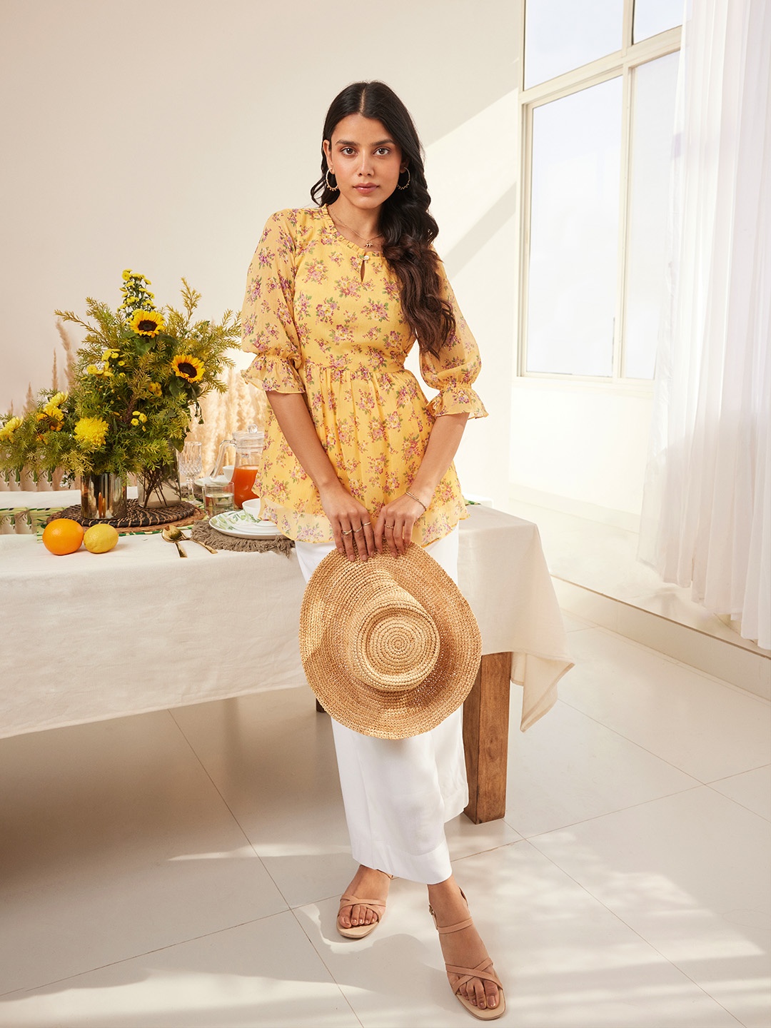 

AURELIA Floral Printed Keyhole Neck Puff Sleeves Kurti, Yellow