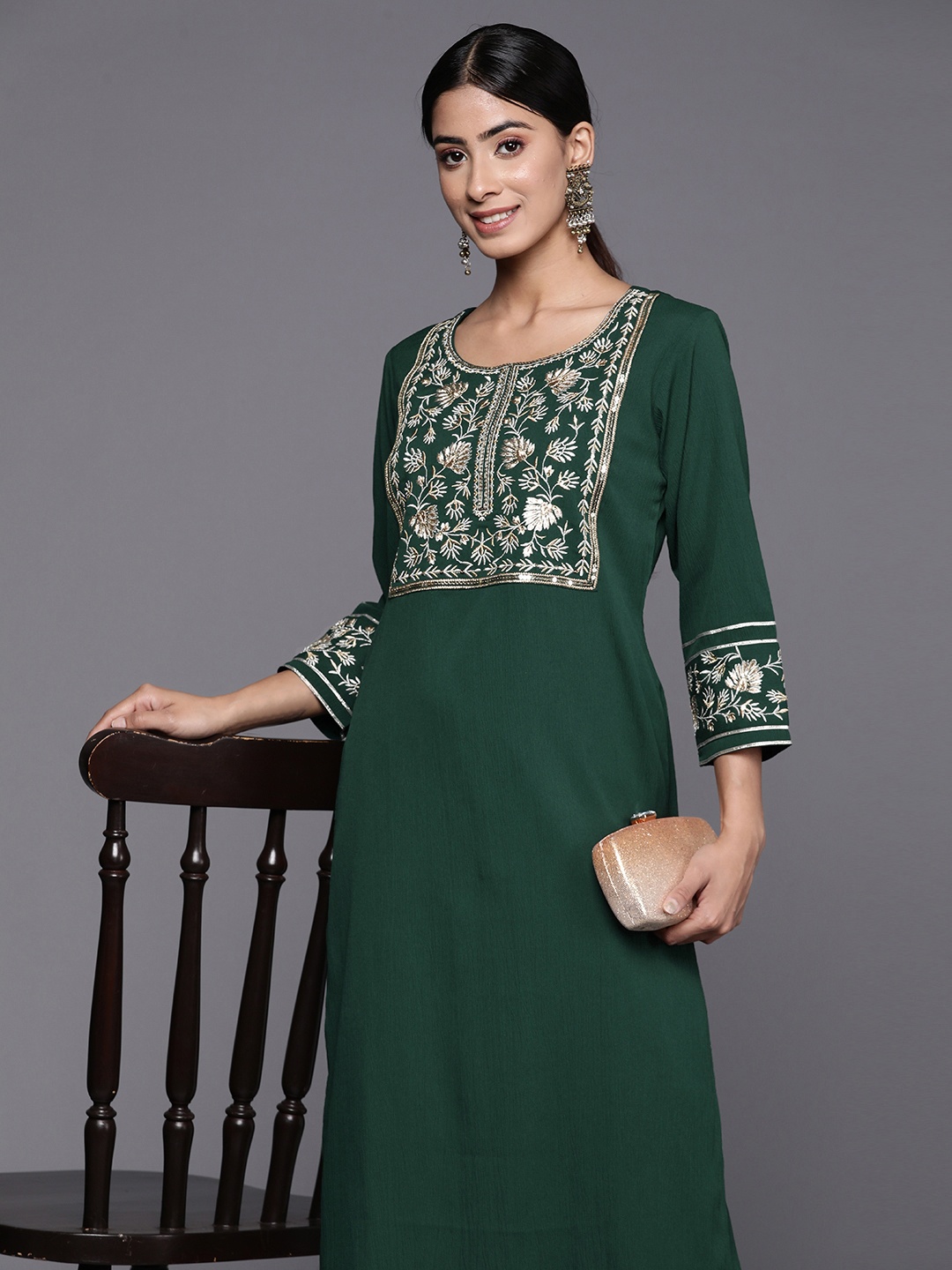 

Varanga Floral Embroidered Gotta Patti Crepe Kurta, Green