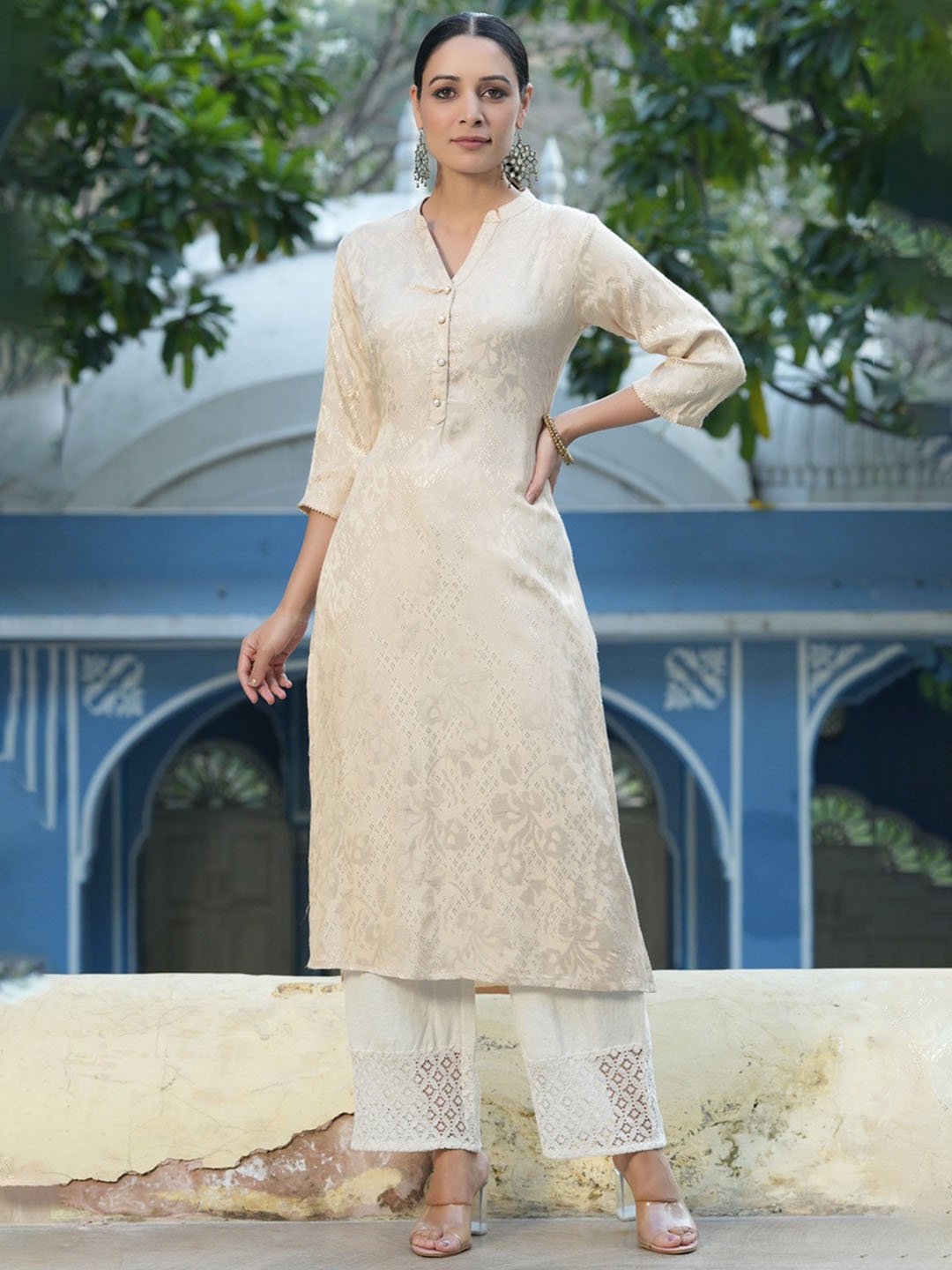 

Juniper Embellished Band Collar Straight Kurta, Cream