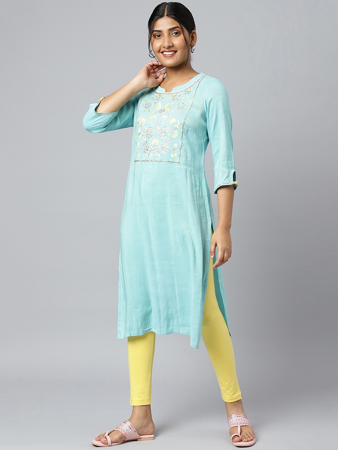 

AURELIA Floral Yoke Design Sequinned Kurta, Blue