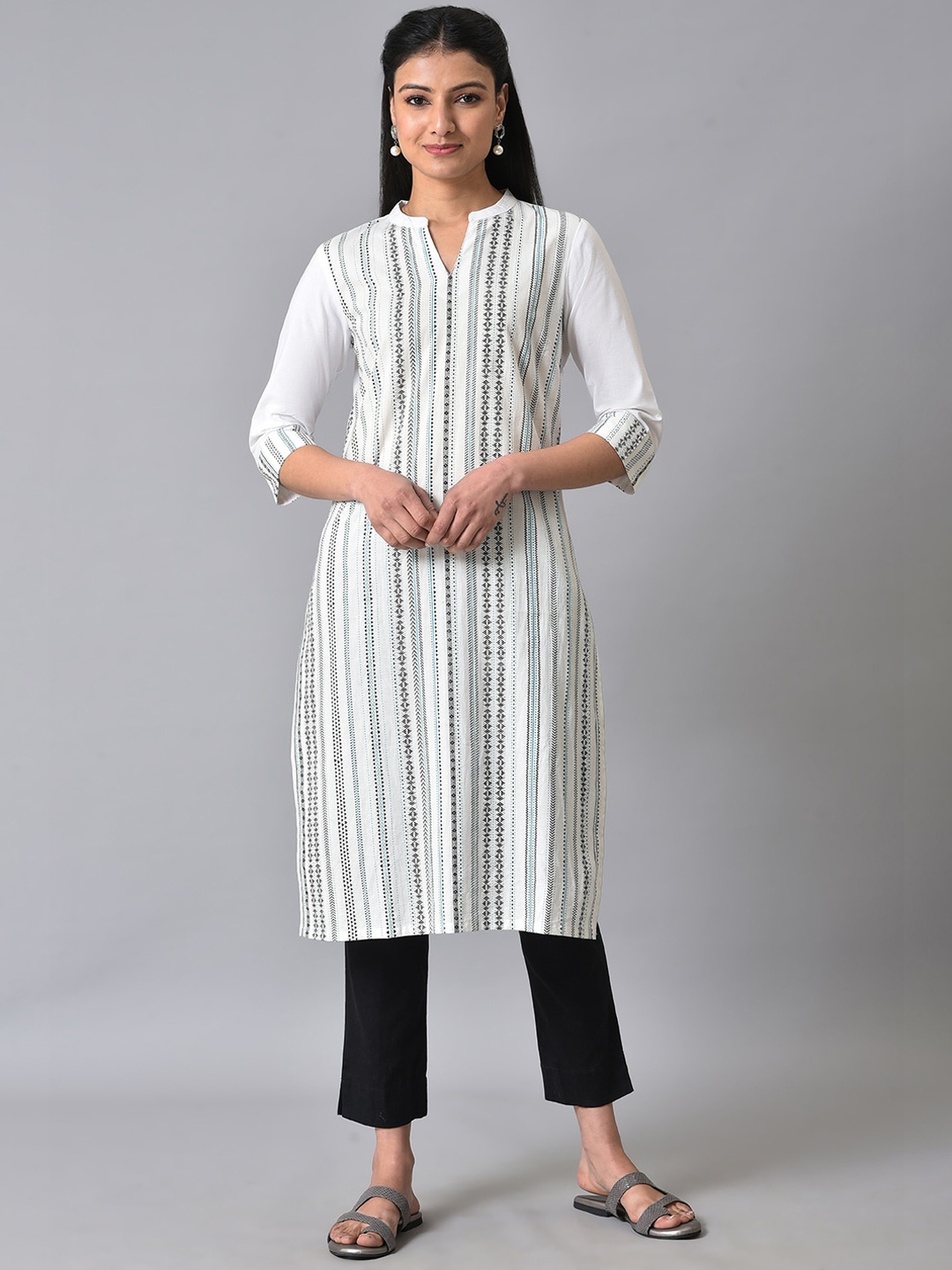 

AURELIA Ethnic Motifs Printed Band Collar Pure Cotton Kurta, White