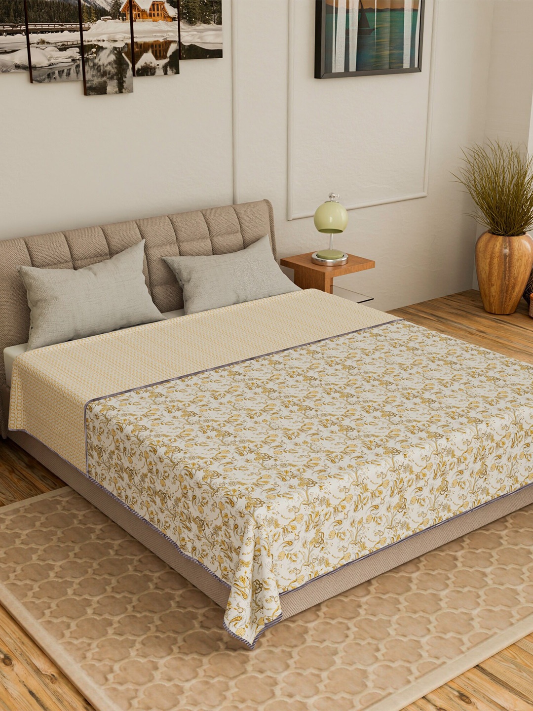 

CURIOUS LIFESTYLE White & Cream-Coloured Summer 150 GSM Reversible Double Bed Dohar
