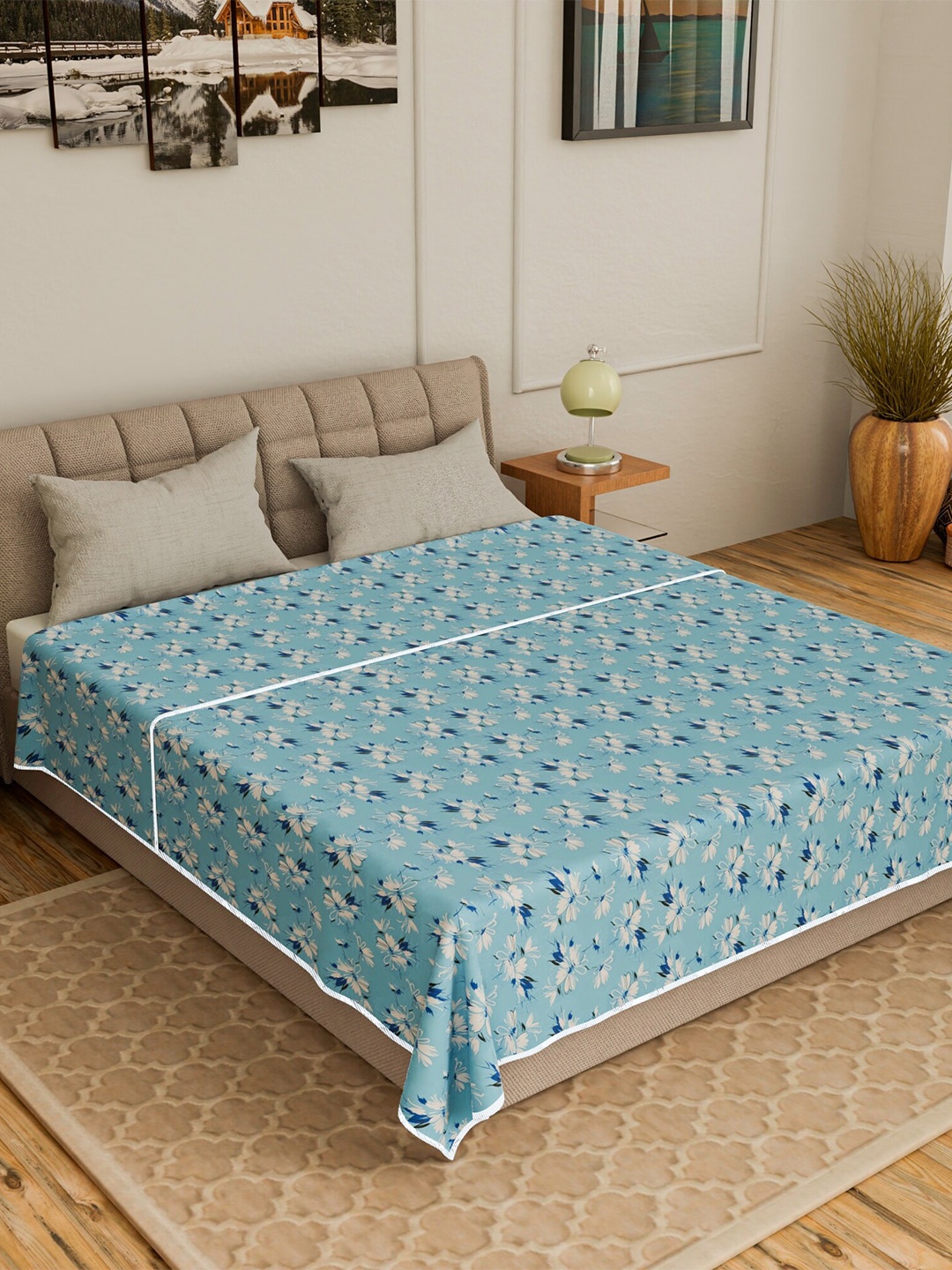 

CURIOUS LIFESTYLE Blue & White Floral Summer 150 GSM Double Bed Dohar