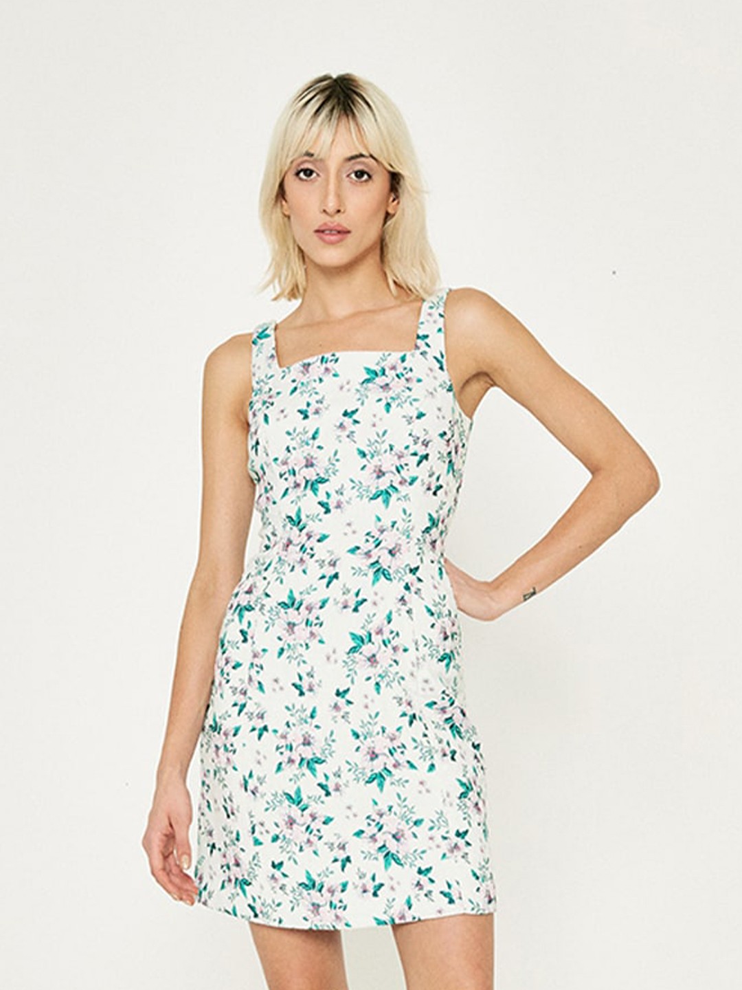 

COVER STORY Floral Embroidered Sheath Mini Dress, White