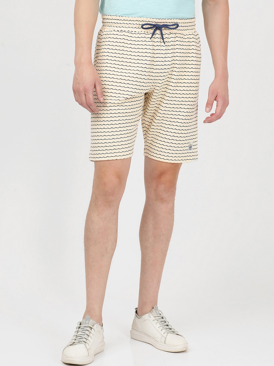 

Lee Men Checked Slim Fit Technology Shorts, Cream