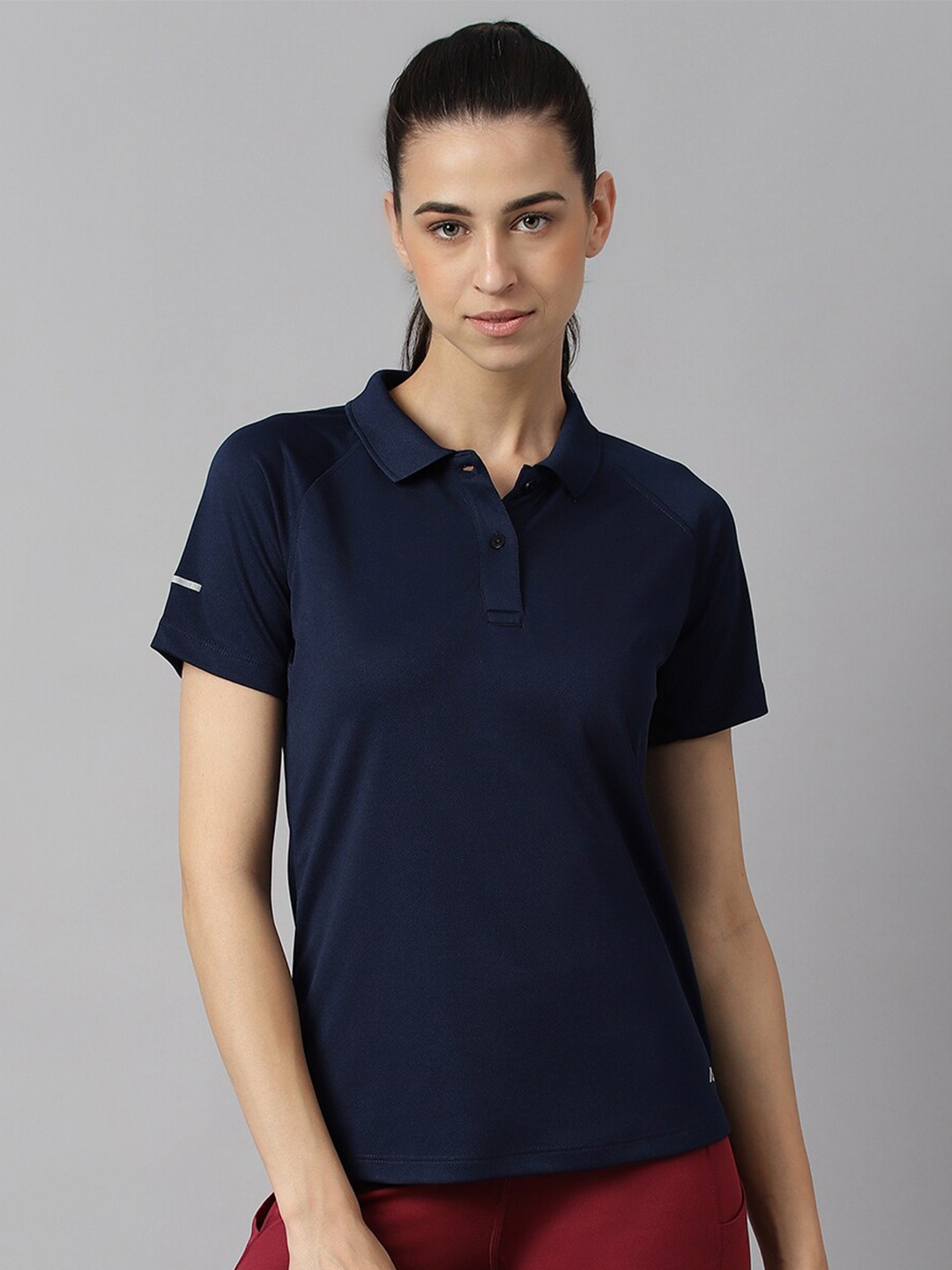 

Alcis Women Tech-Fit Anti-Static Soft-Touch Slim-Fit Training Polo T-Shirt, Navy blue