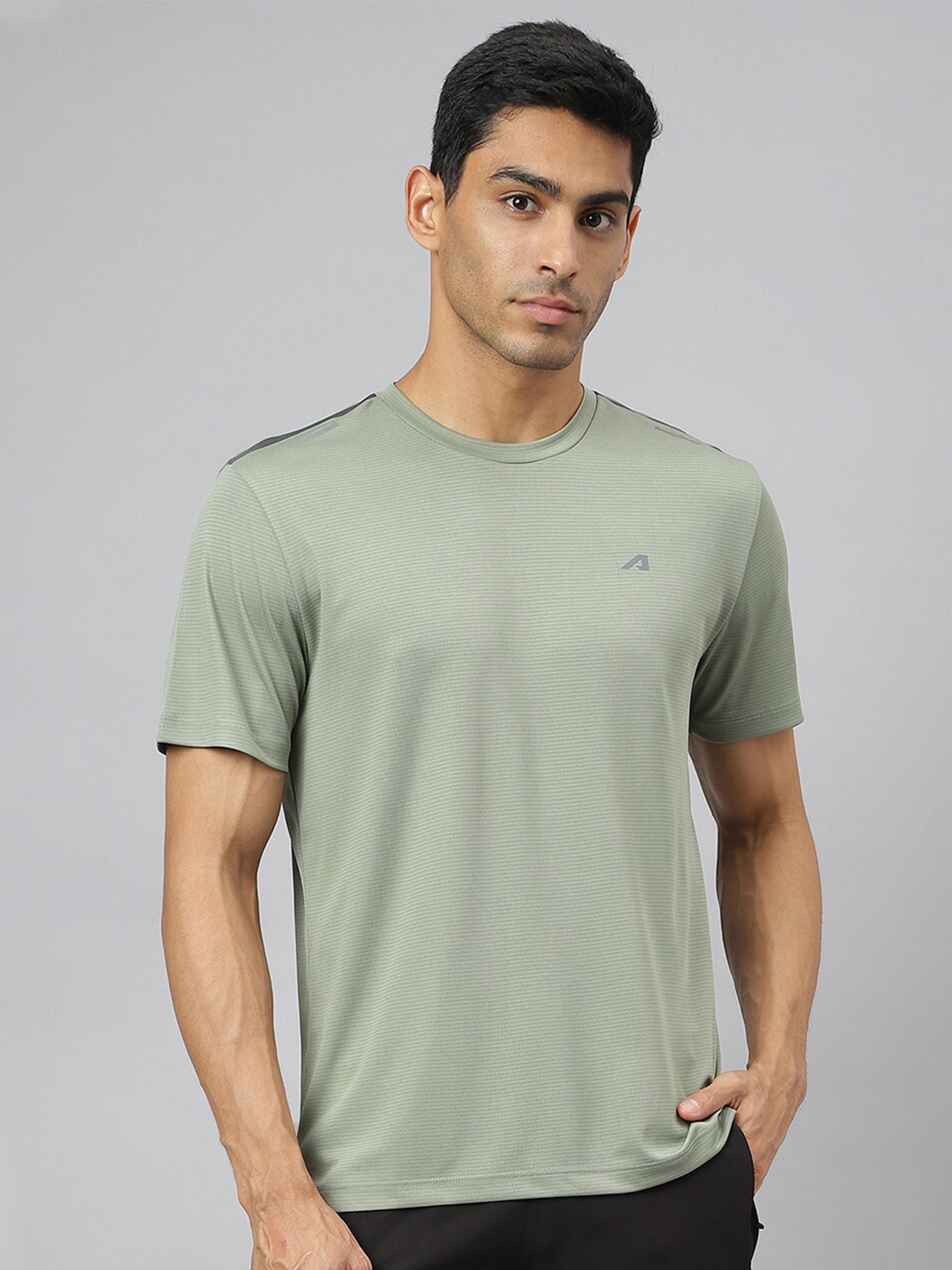 

Alcis Men Drytech+ Anti-Static Slim-Fit Round Neck Running T-Shirt, Green