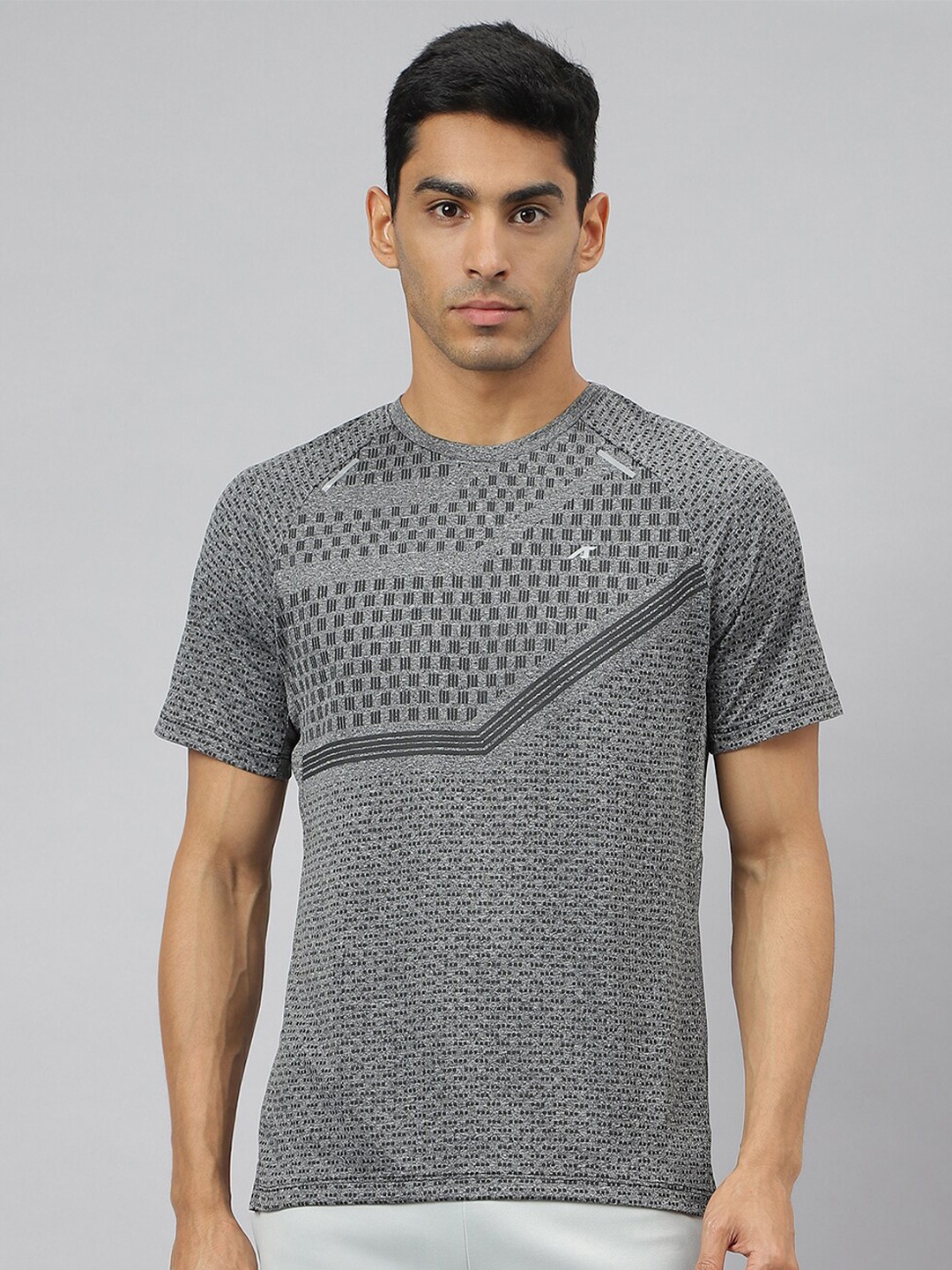 

Alcis Men Heather Anti-Static Slim-Fit Round Neck Distance Running T-Shirt, Grey