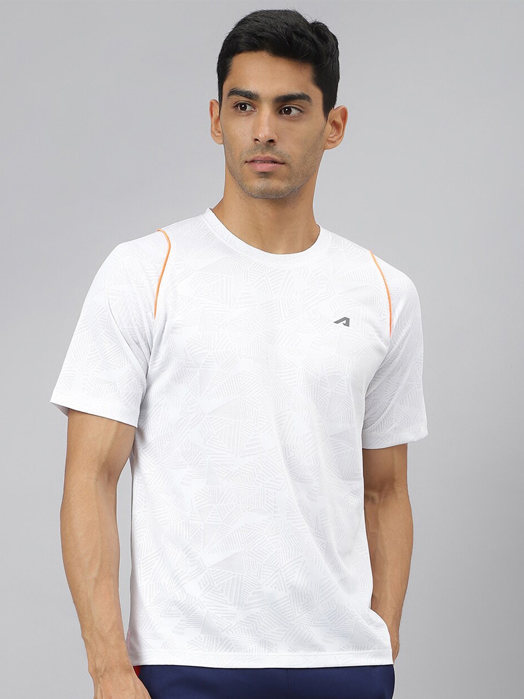 

Alcis Men Jacquard Mesh Anti-Static Slim-Fit Round Neck Training T-Shirt, White