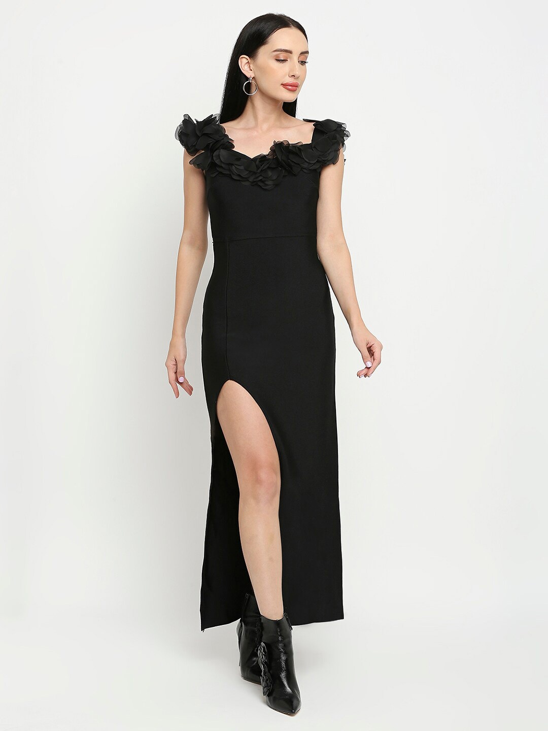

Remanika Off-Shoulder Flutter Sleeve Maxi Dress, Black